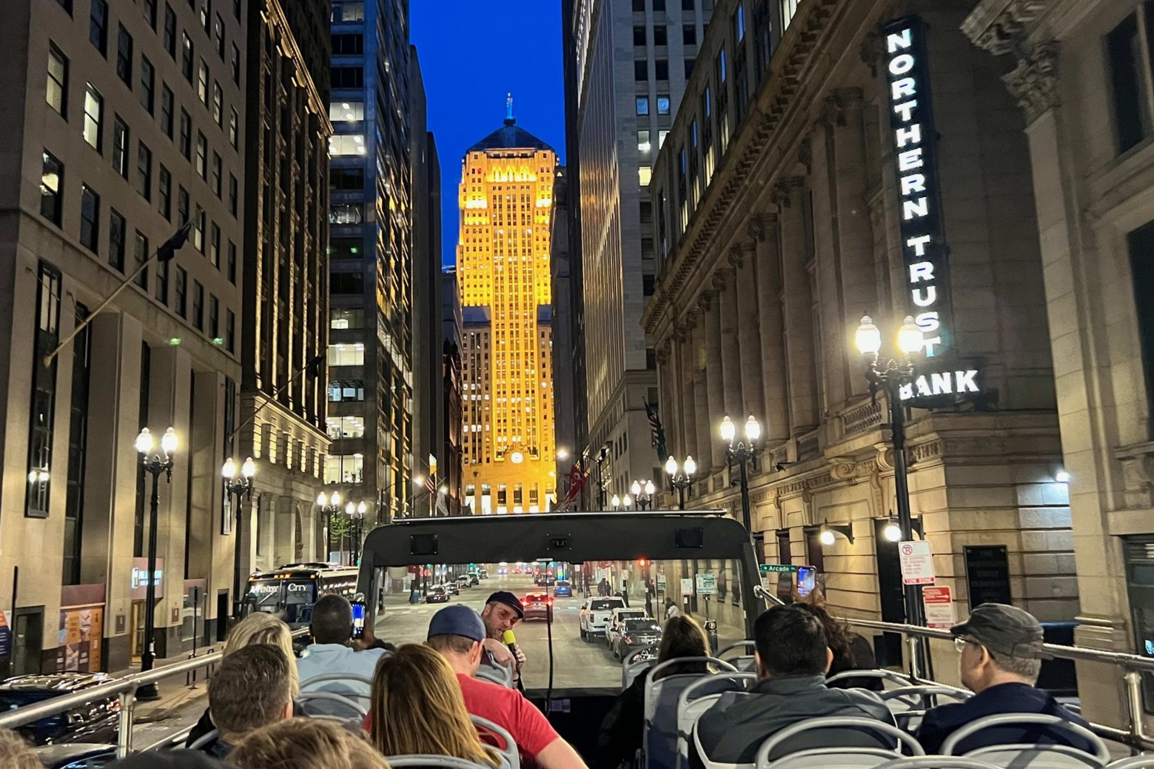 Big Bus Chicago Sunset Live Tour