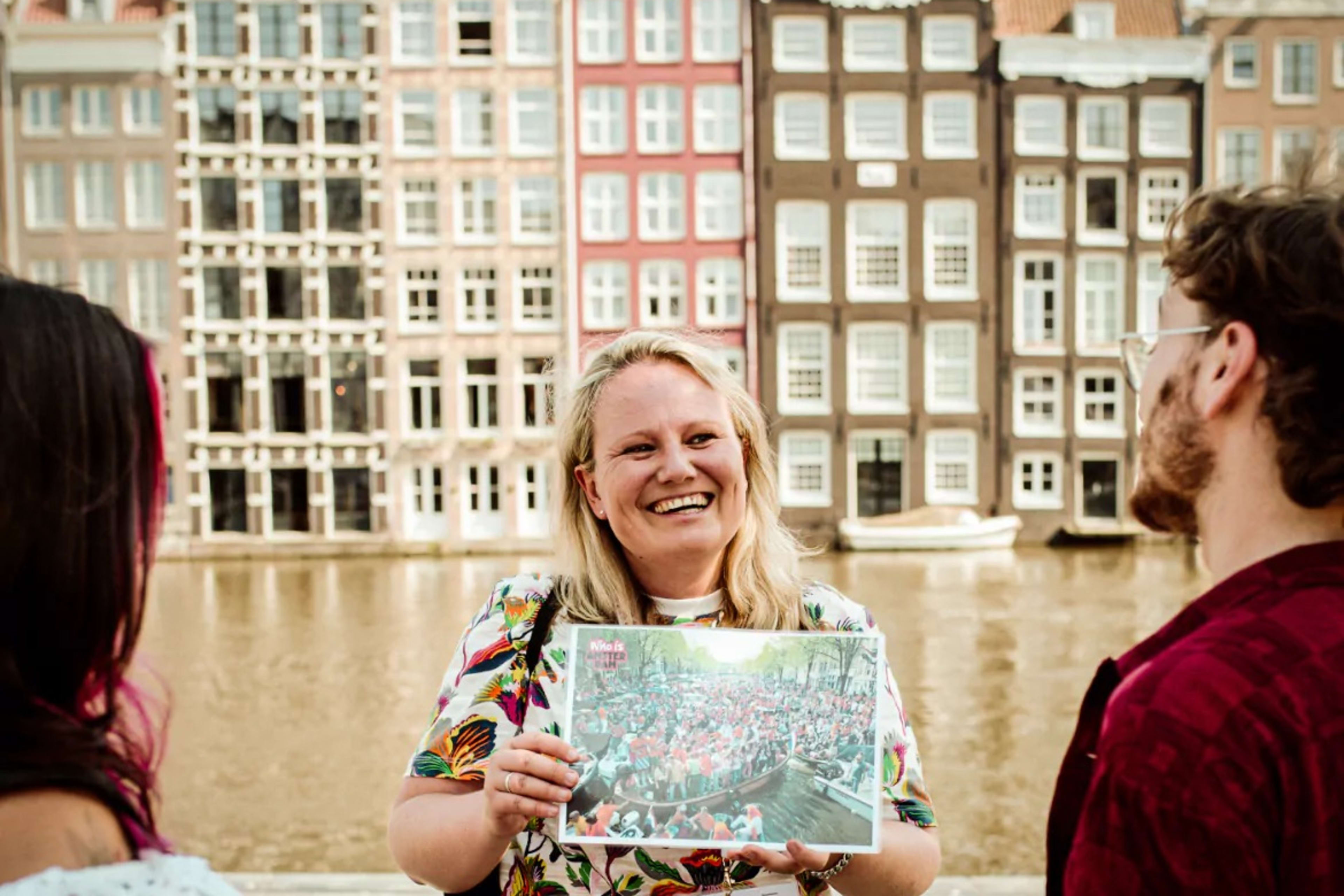 rsz_hello_amsterdam_walking_tour_-_who_is_amsterdam_tours_banner_1