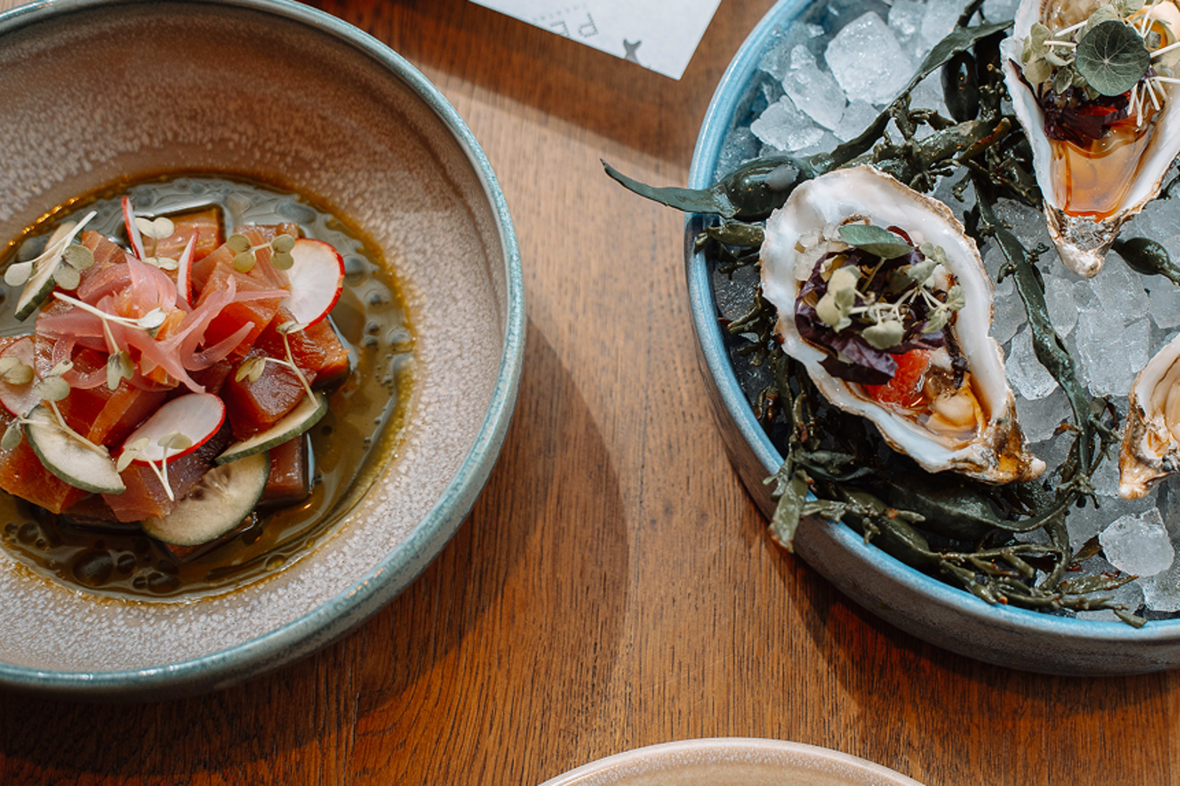 Oysters and Cava at Pesca Amsterdam