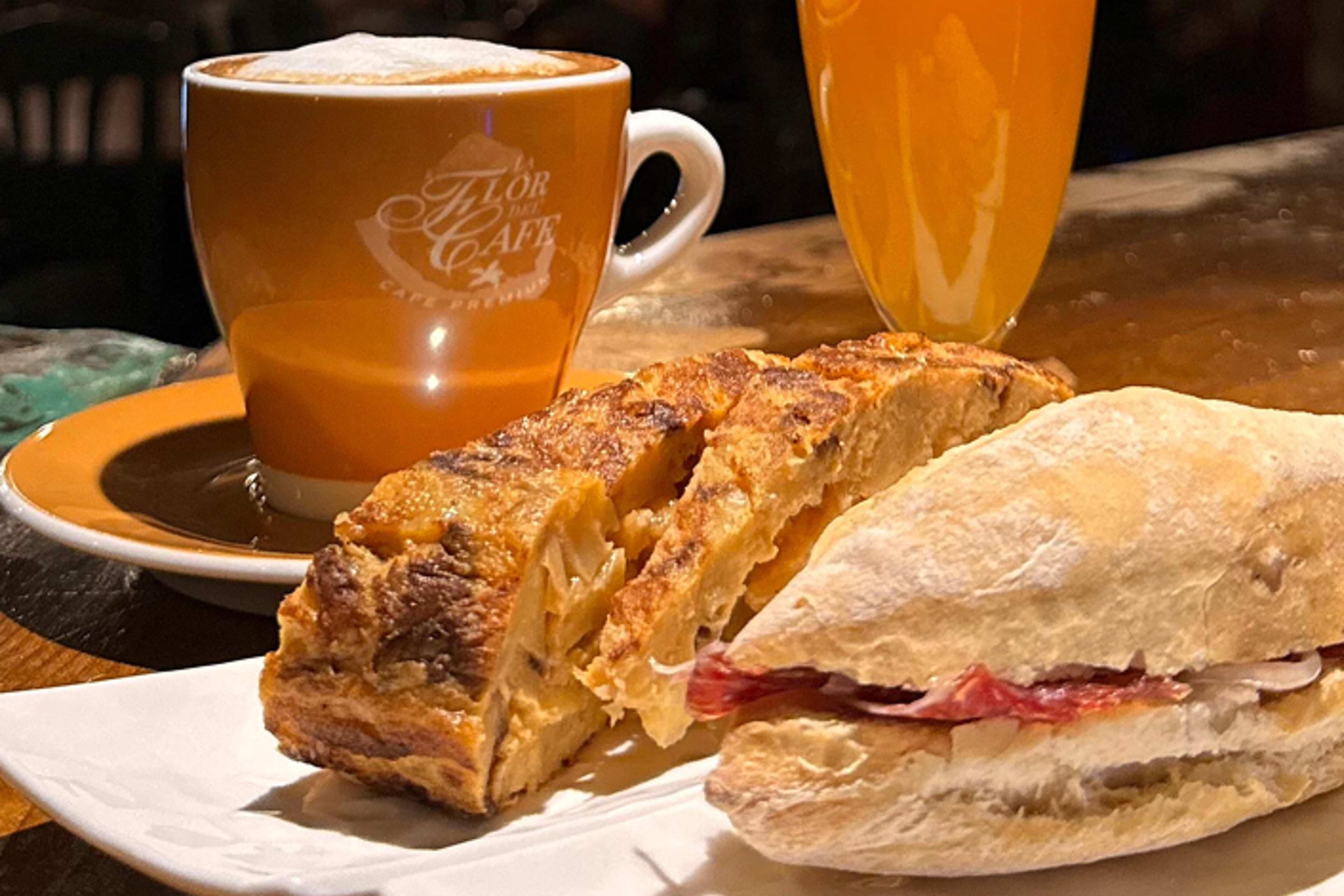Spanish Breakfast at Bosc de les Fades Café