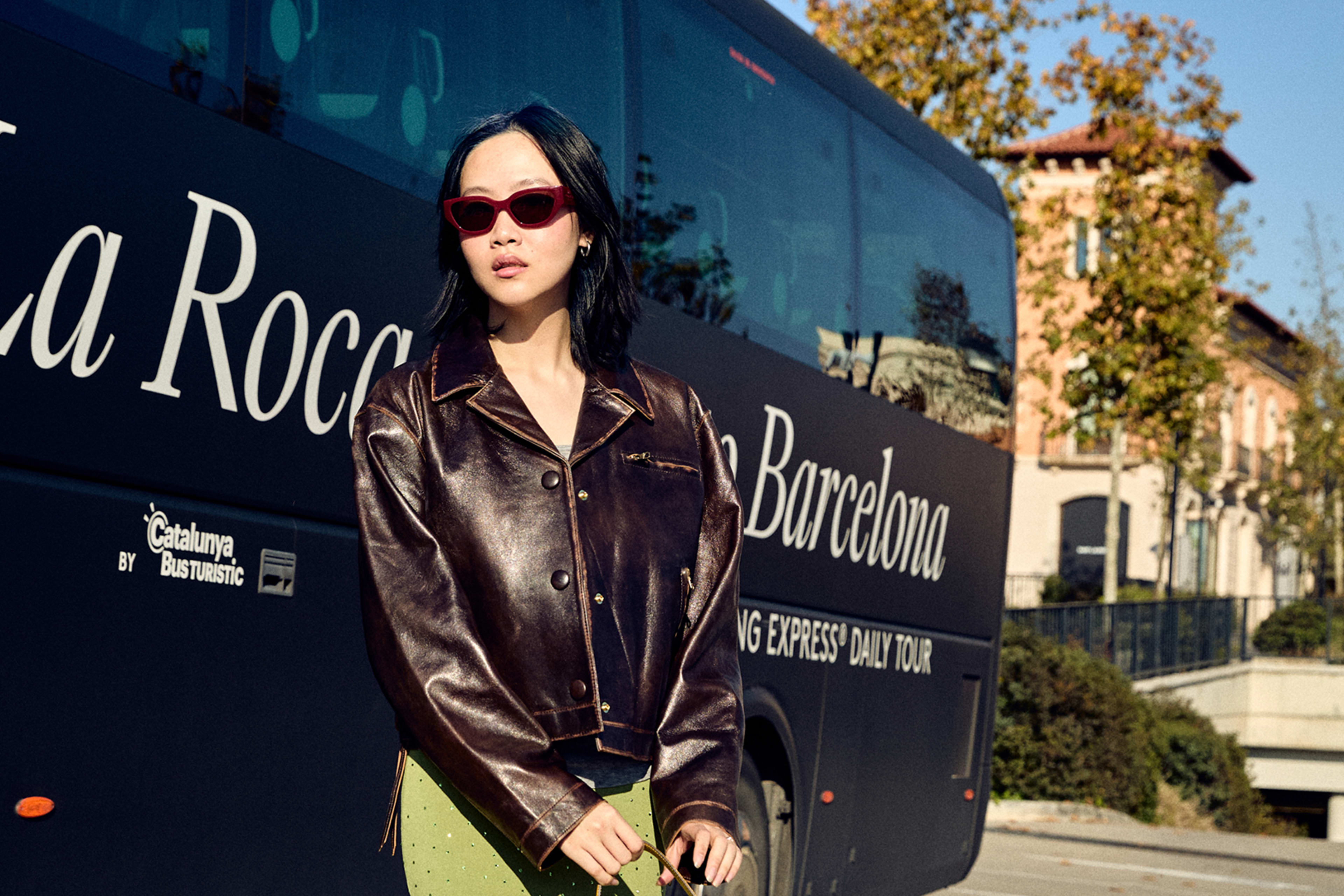 la-roca-village-shopping-express