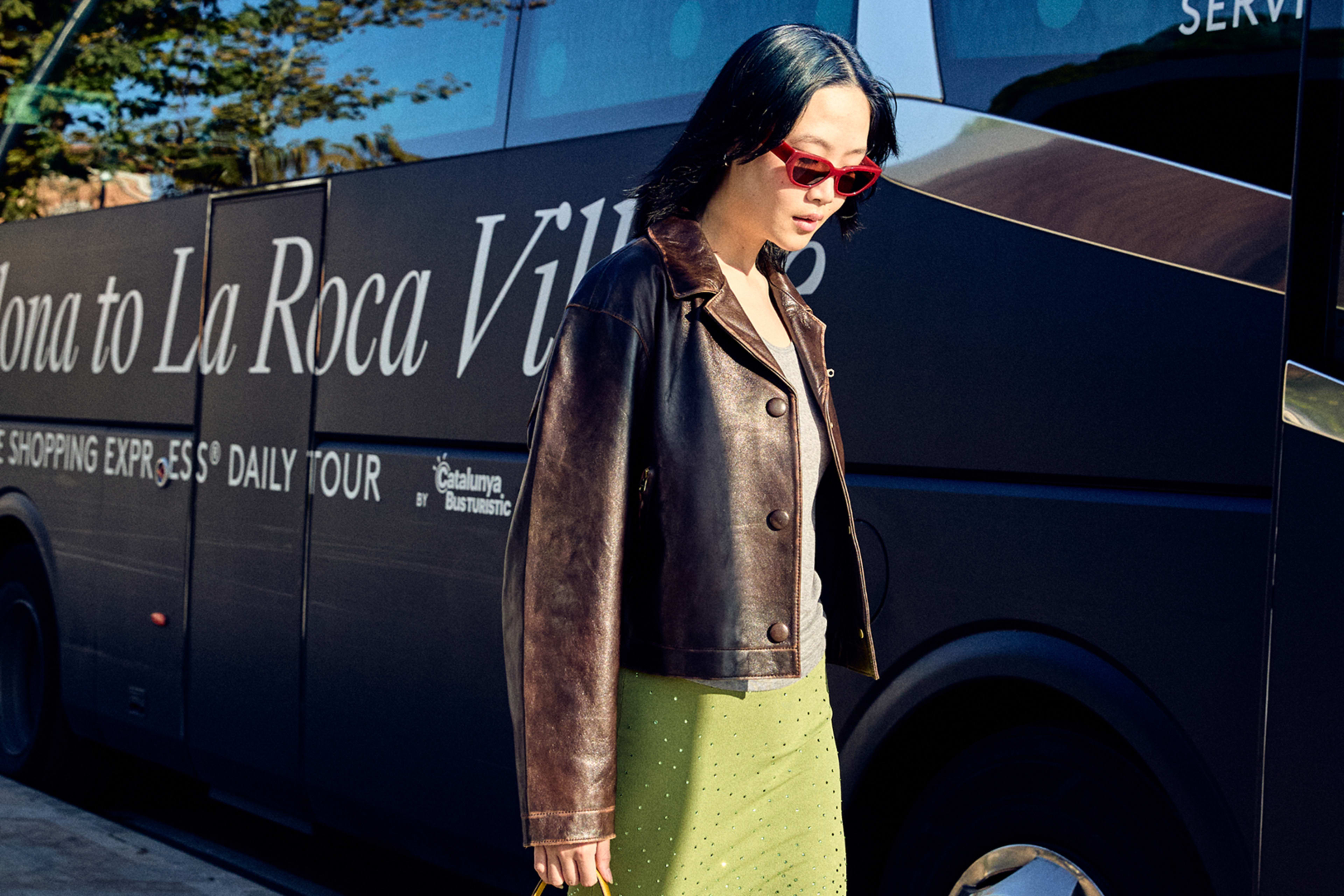 la-roca-village-shopping-express