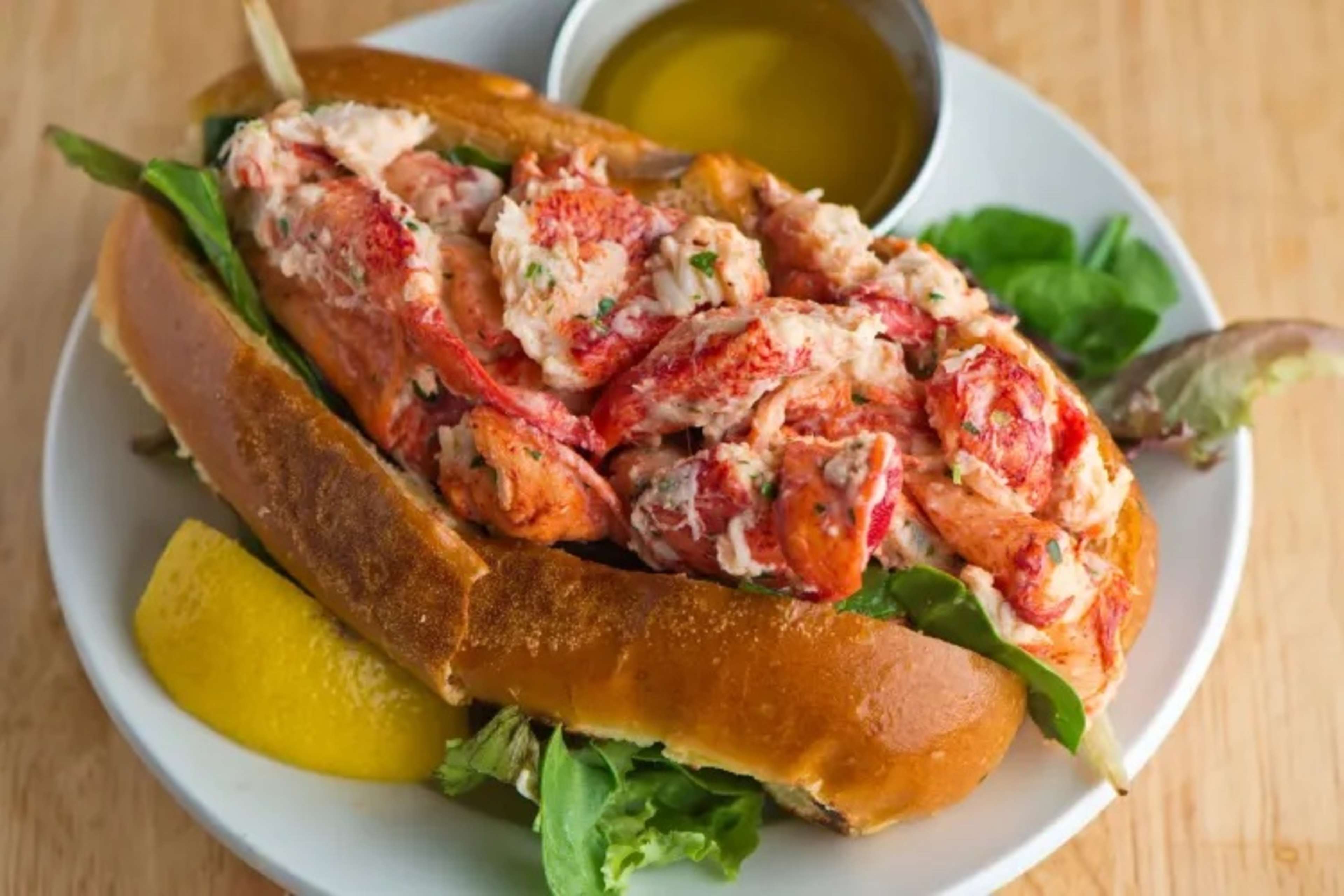 Boston Harbor Walk & Seafood Tour