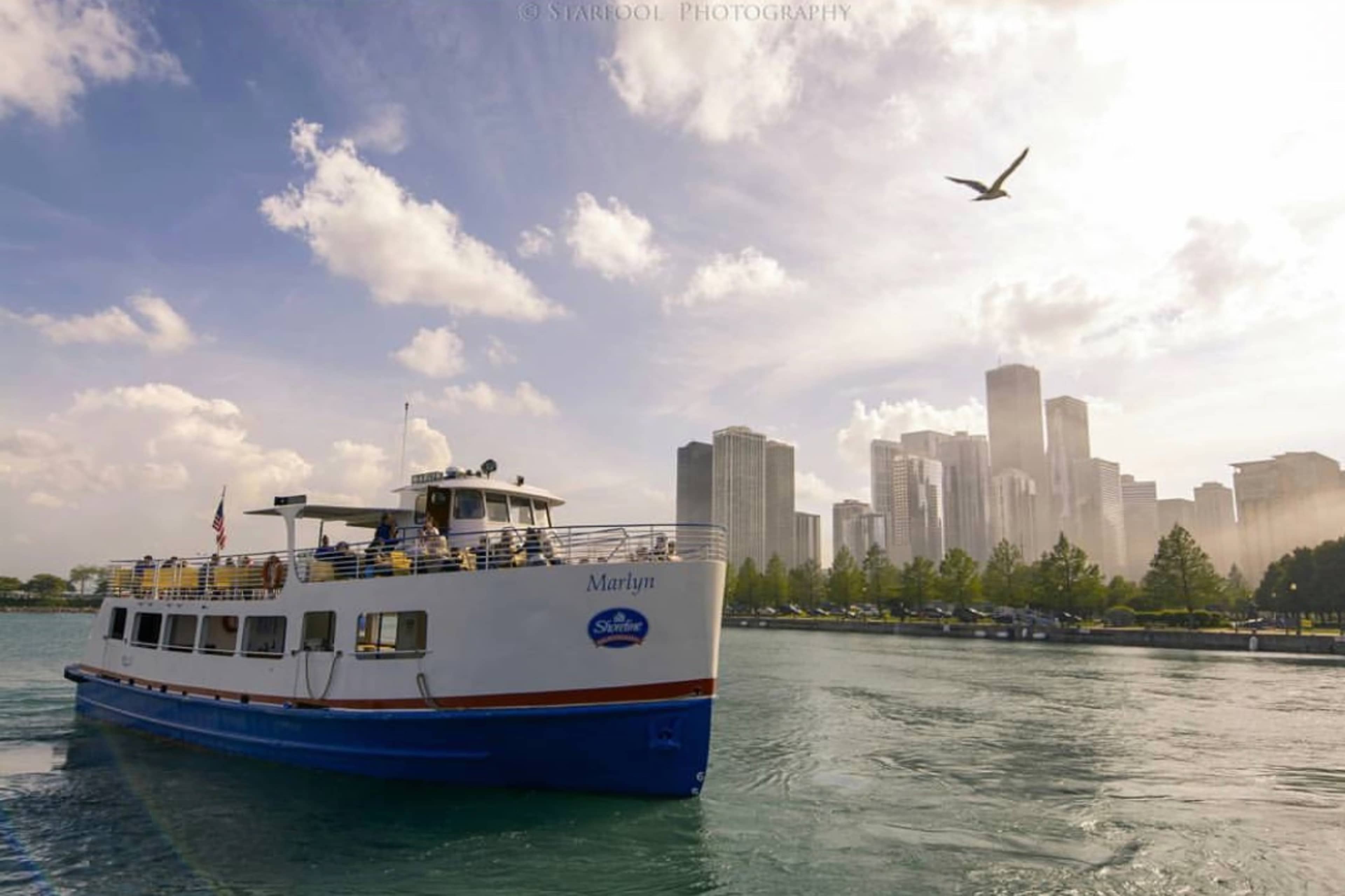 Skyline Lake Tour in Chicago