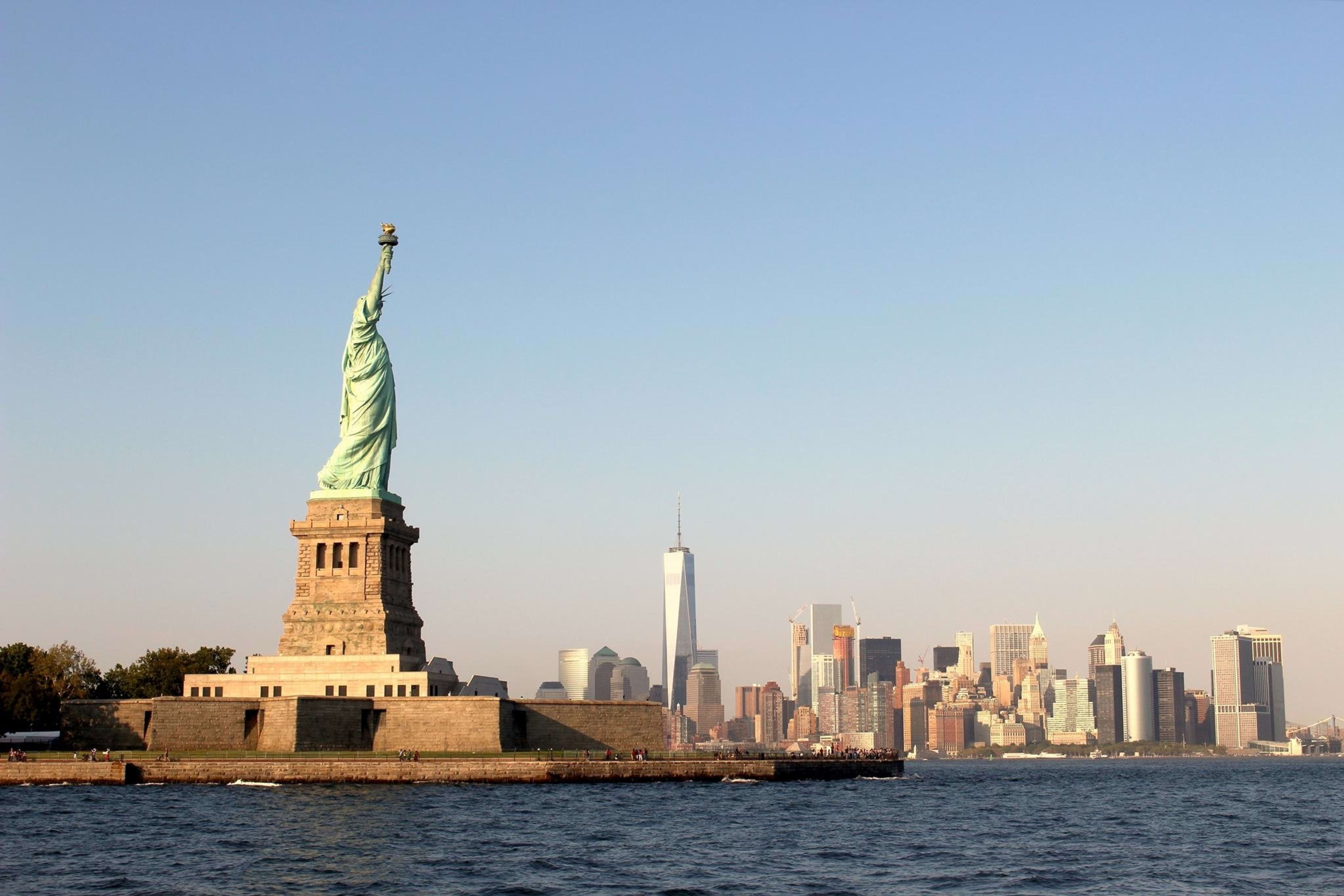 Ellis island ferry 