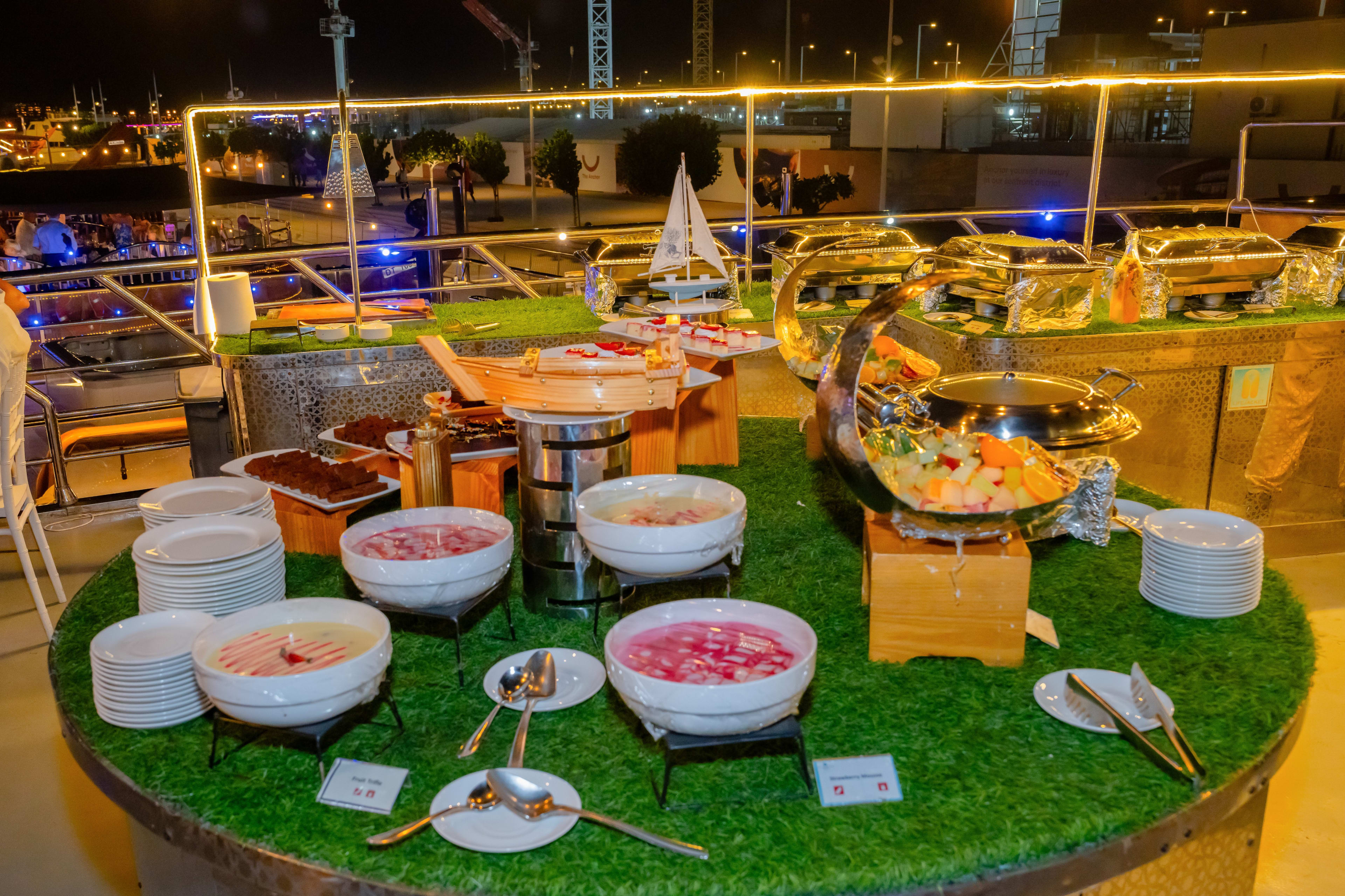 Dhow Cruise Dubai Marina