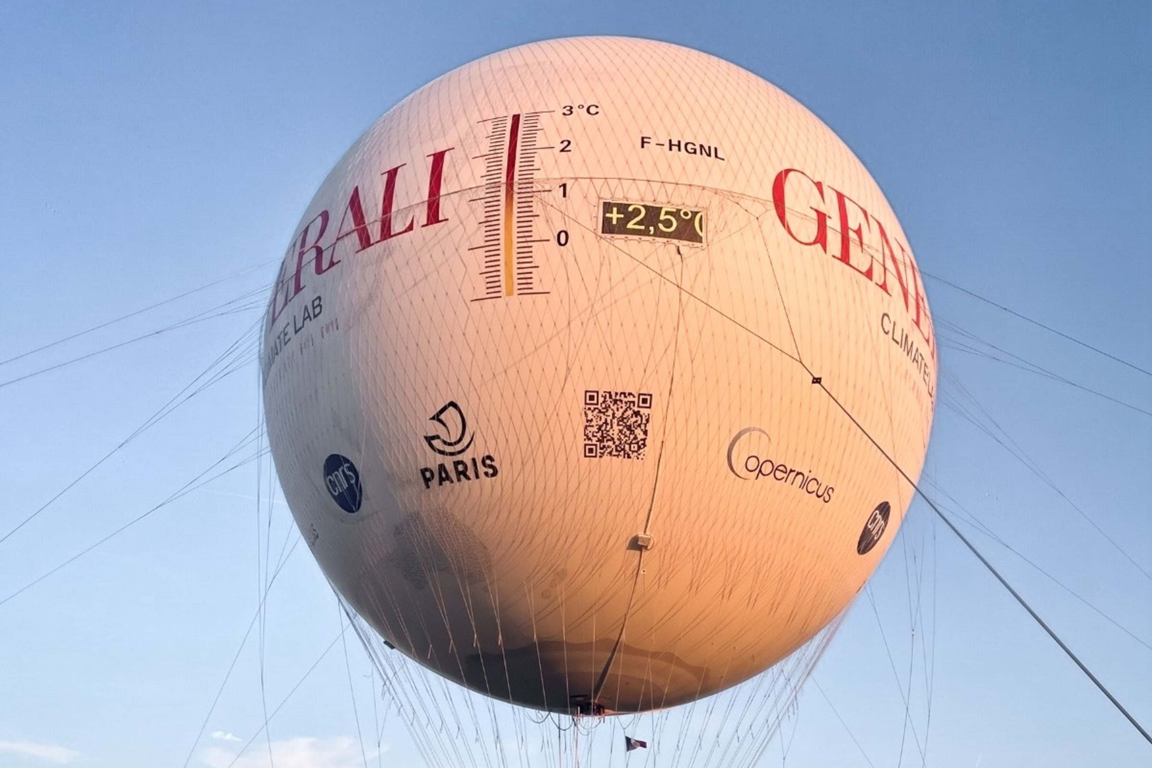 Ballon de Paris Generali balloon views over Paris