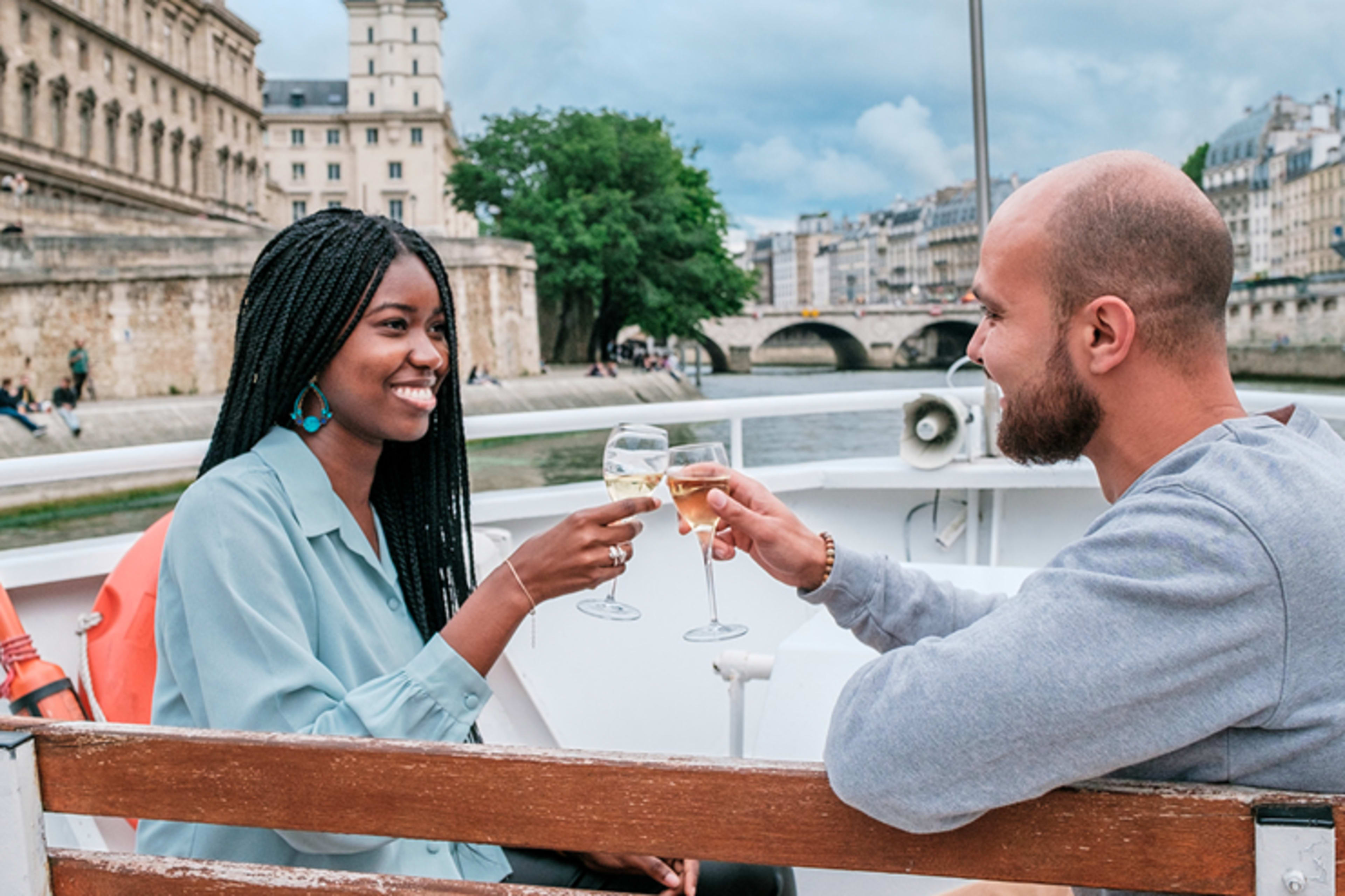 Crucero musical con chamoán en París