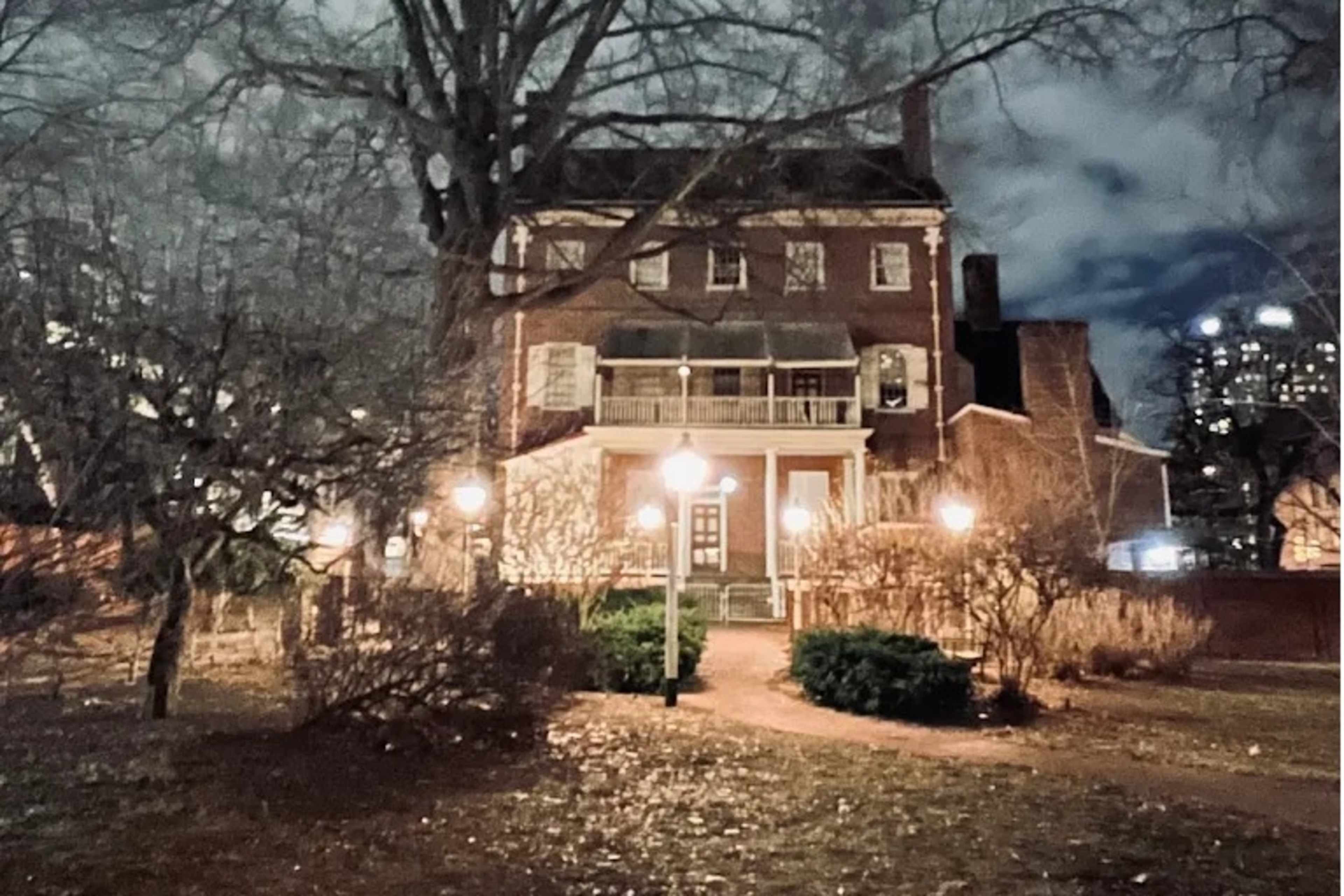 Dark Philly Adult Night Tour