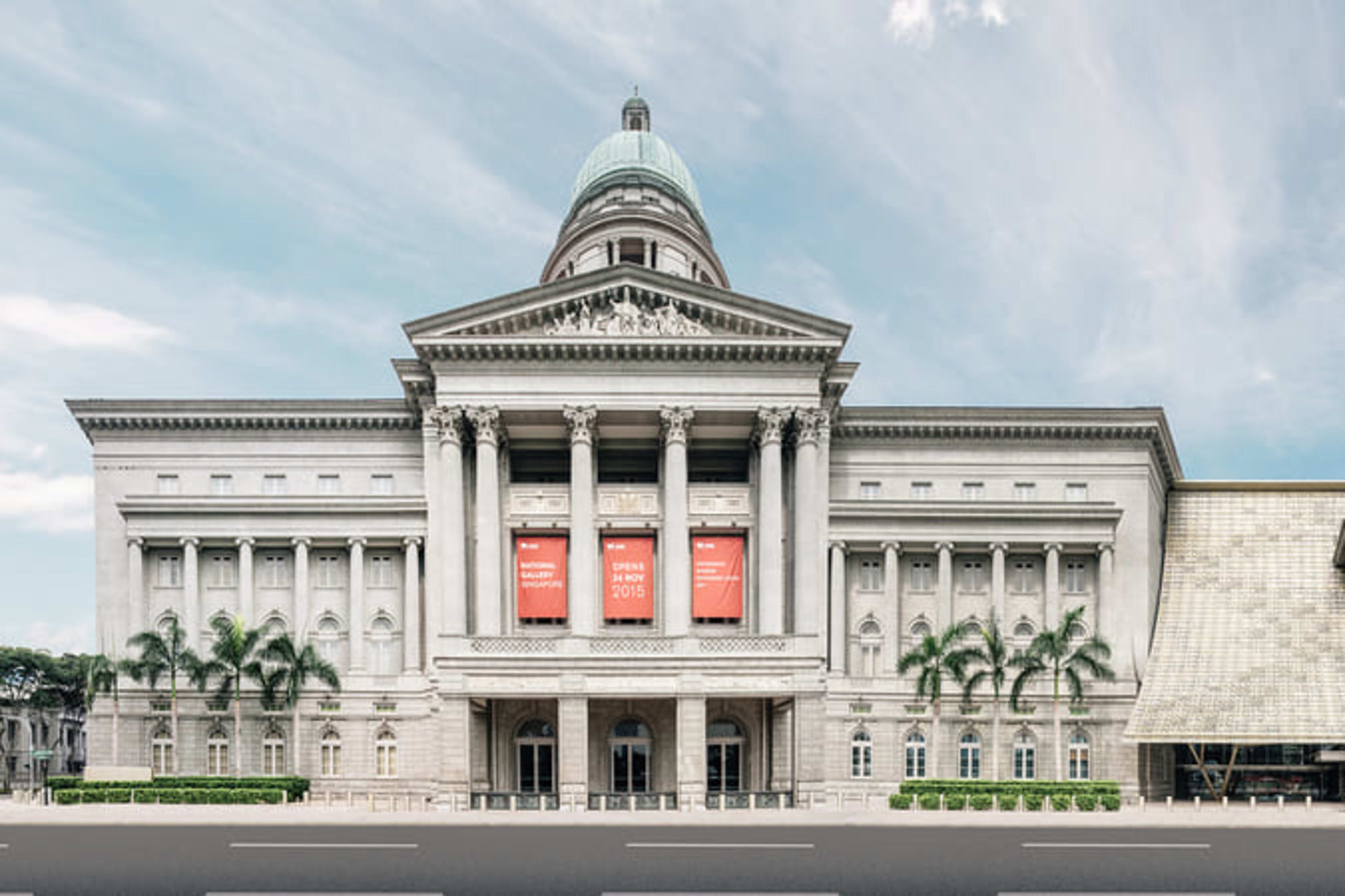 Front of national gallery