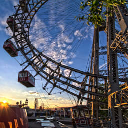 Giant Ferris Wheel