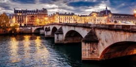 River Seine Bridges Walking Tour