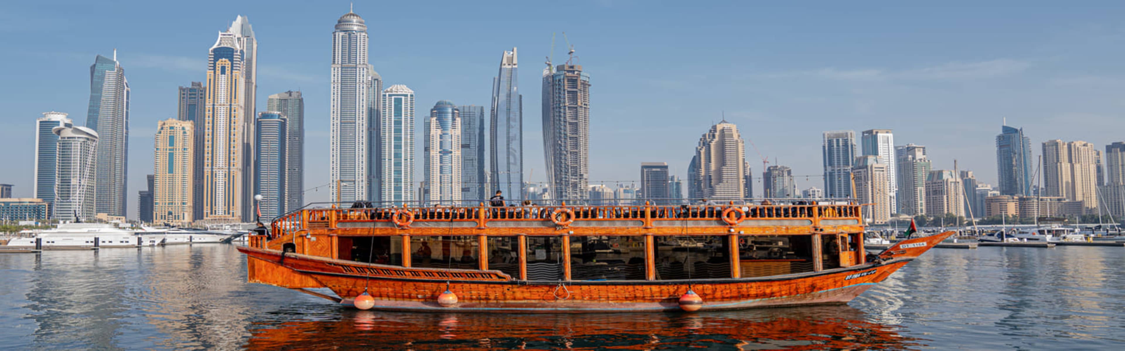 Boat in Dubai Marina Sightseeing tour