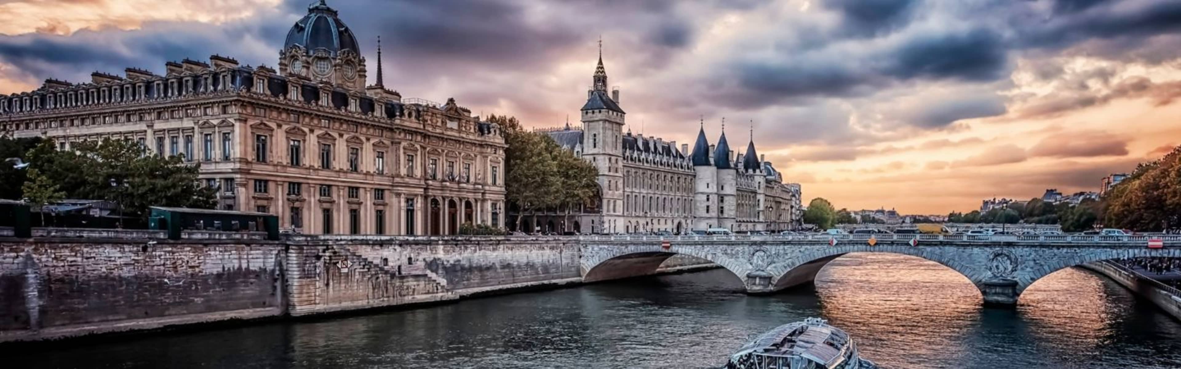 Croque Monsieur and Champagne by Seine