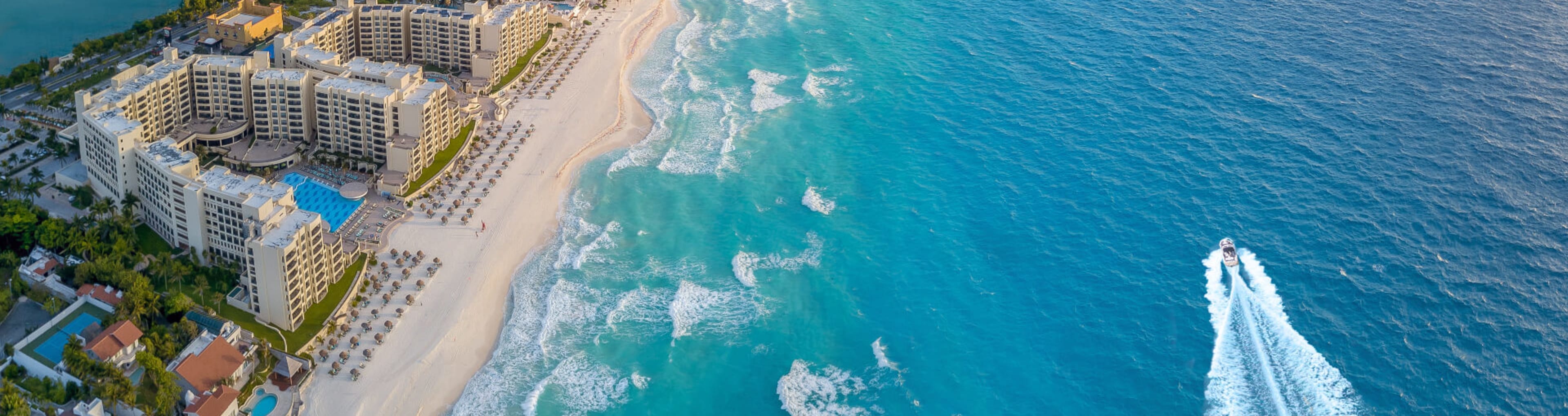 The expansive beaches of Cancun's hotel zone