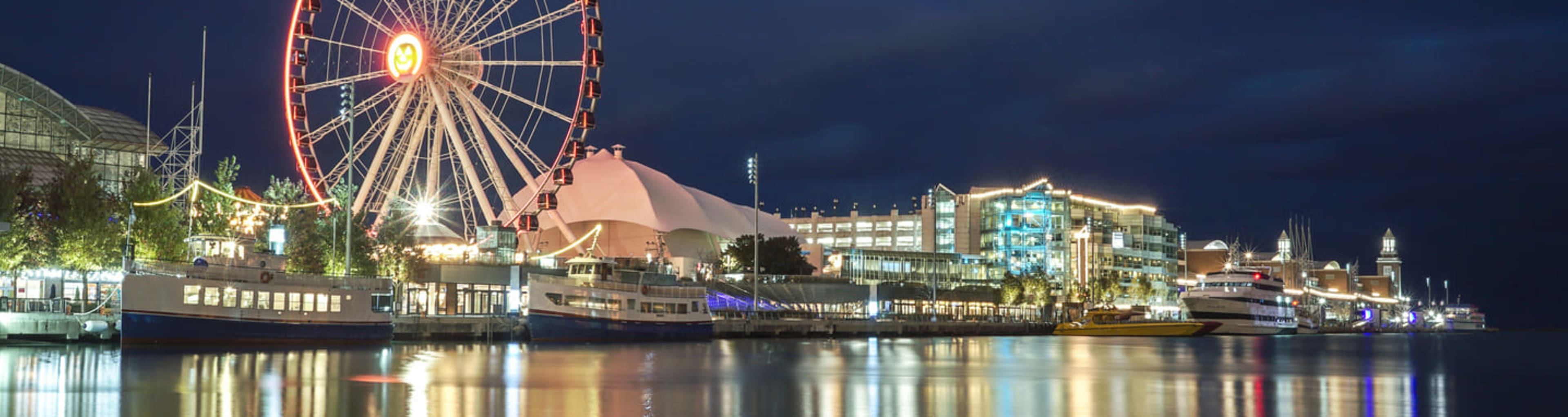 Night time view of the Navy Pier Ferris wheel in Chicago