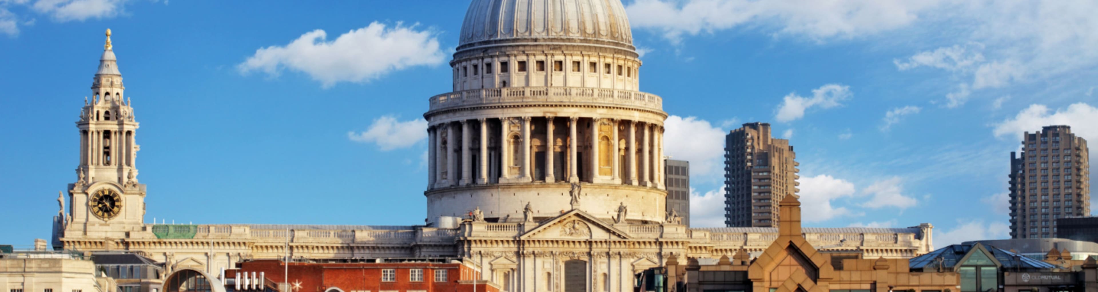 Who's Buried in St Paul's Cathedral