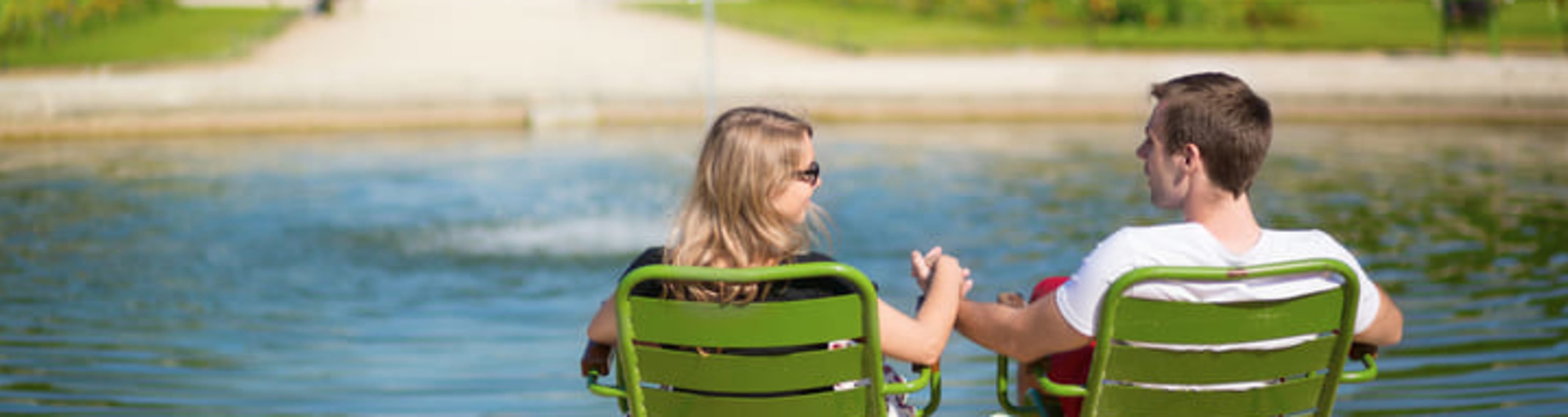 A couple relaxing in the Jardin des Tuileries