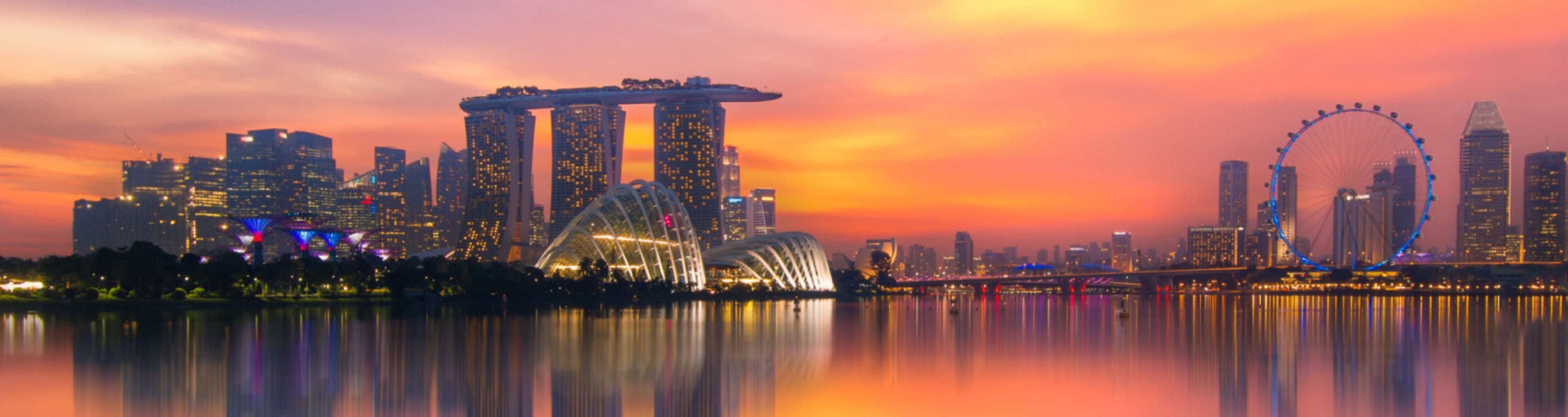 Singapore skyline with a pink and yellow sky