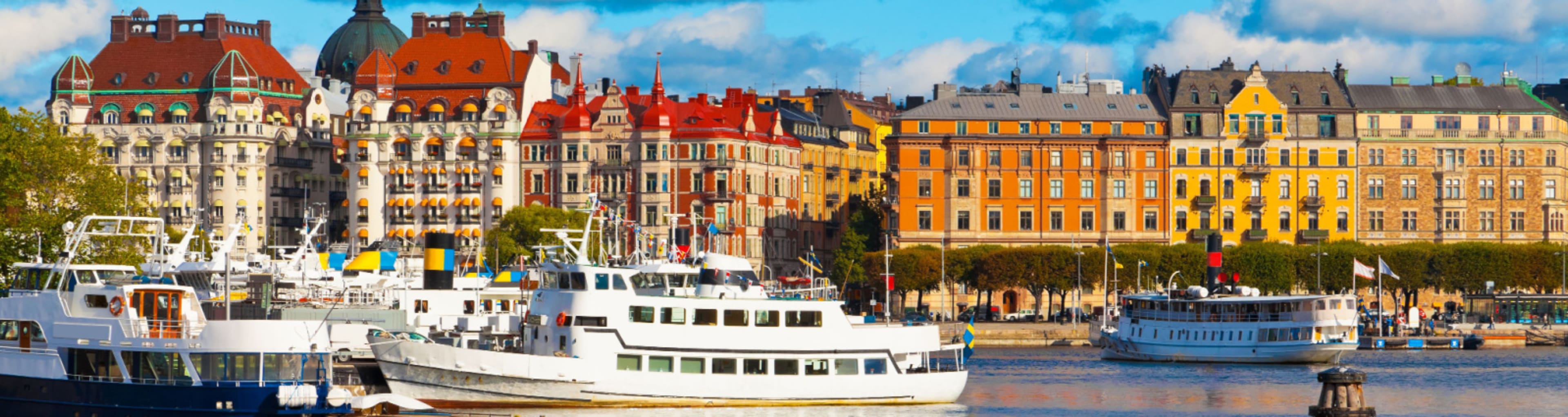 Boats and pretty buildings in Stockholm