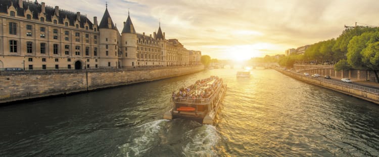 Bateaux Parisiens - Seine River Cruise