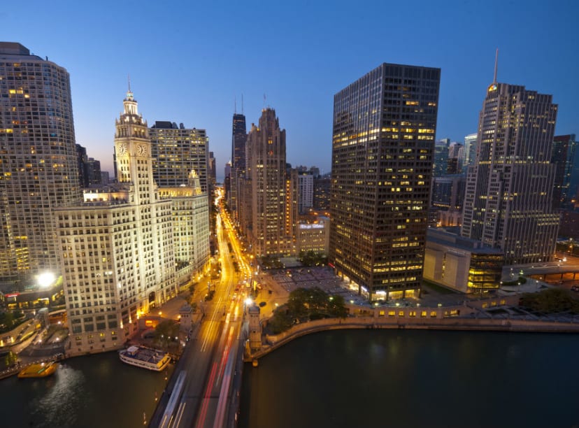 chicago-magnificant-mile.jpg