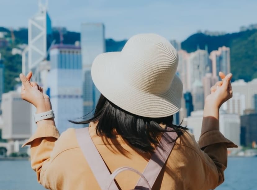 Woman sightseeing in Hong Kong