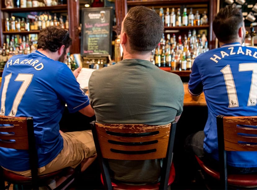 chelsea-fans-matchday-pub.jpg