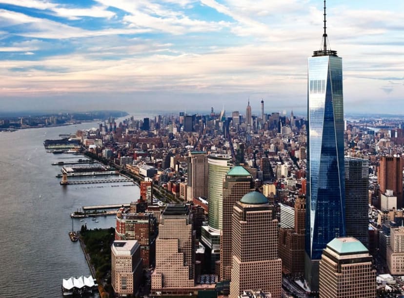 Manhattan skyline with the One World Trade Center in the foreground