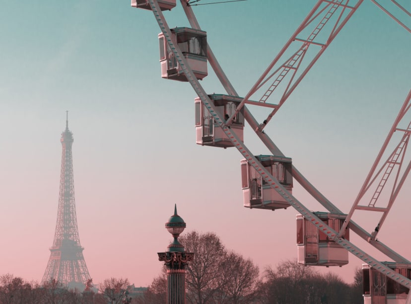 Ferris wheel with views to the Eiffel Tower