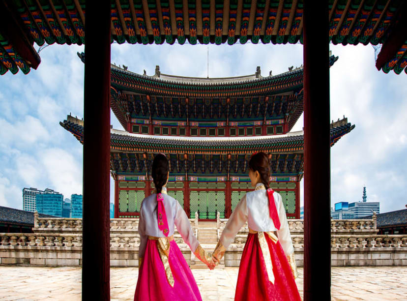 2 people in Seoul