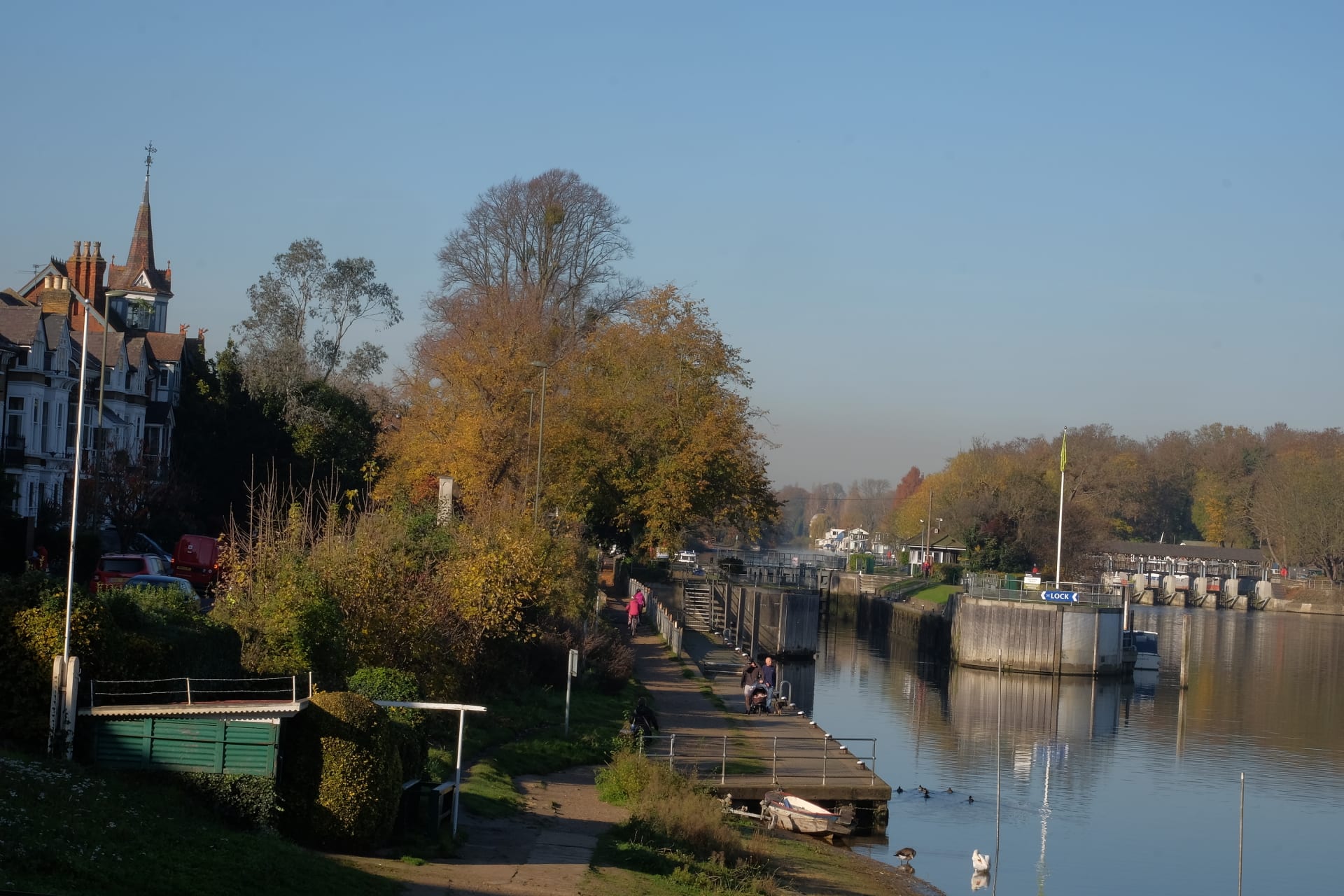 Molesey Lock 