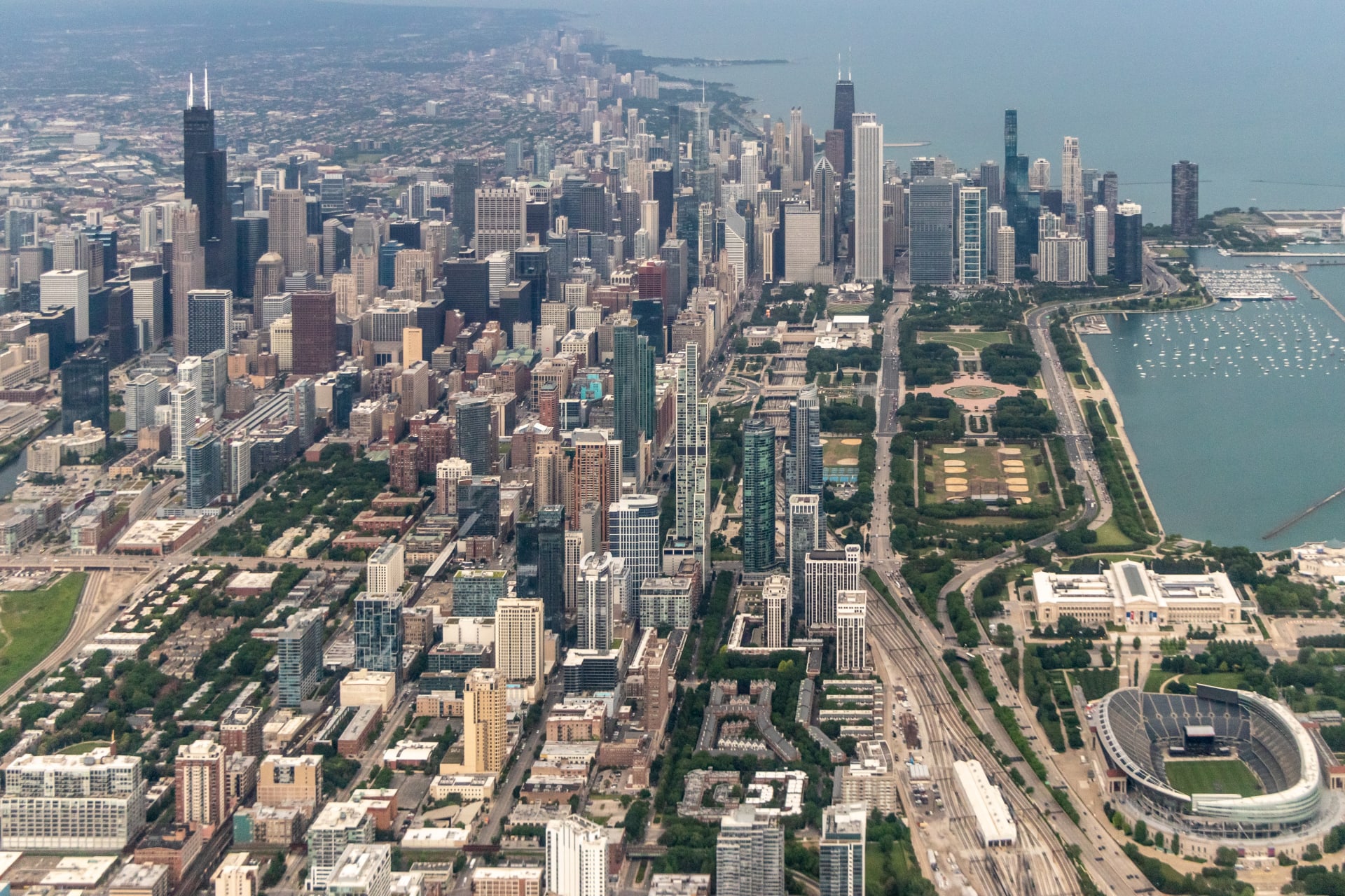 aerial-view-chicago-skyline-illinois-usa
