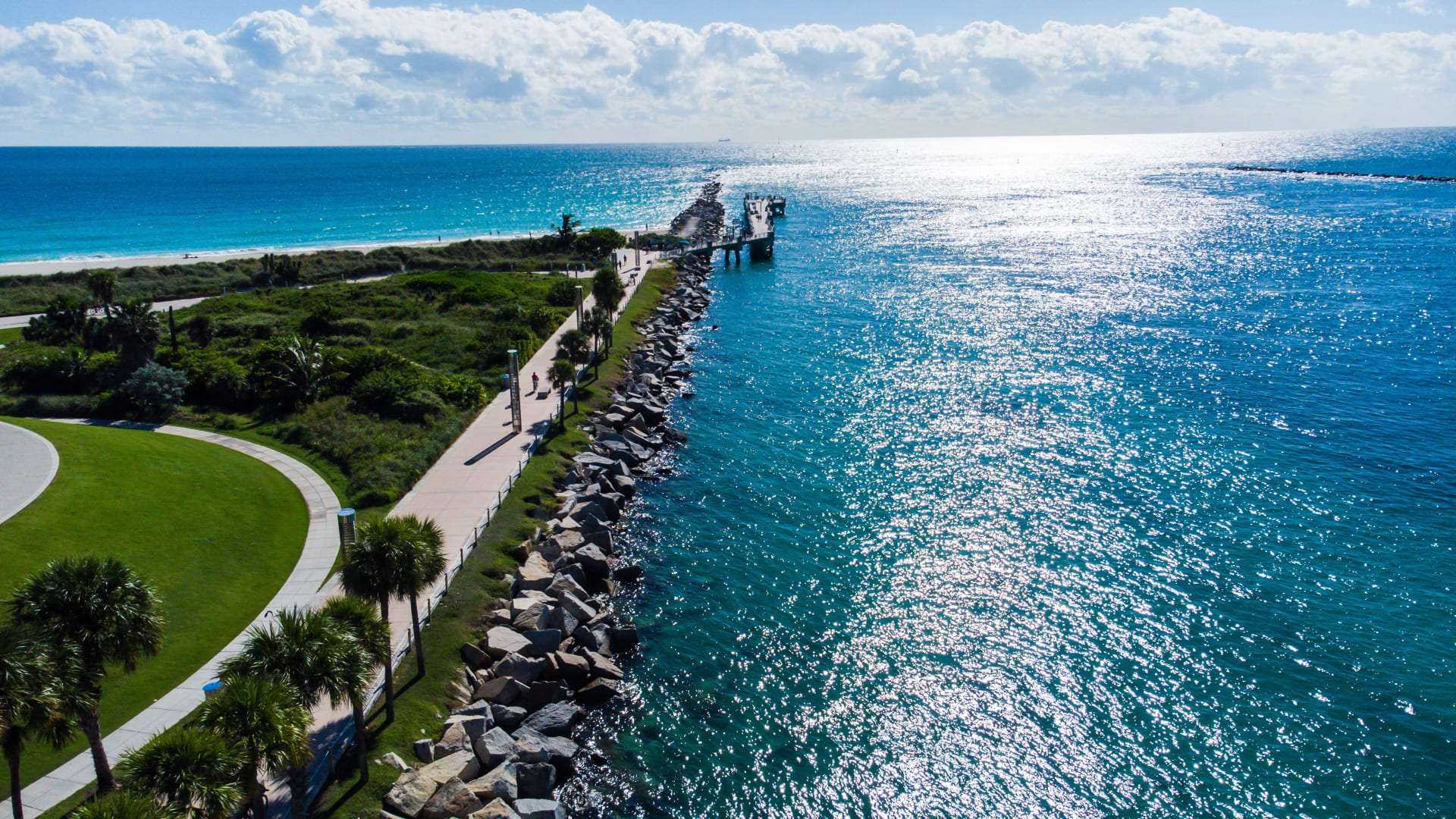 aerial-view-south-pointe-park-pier