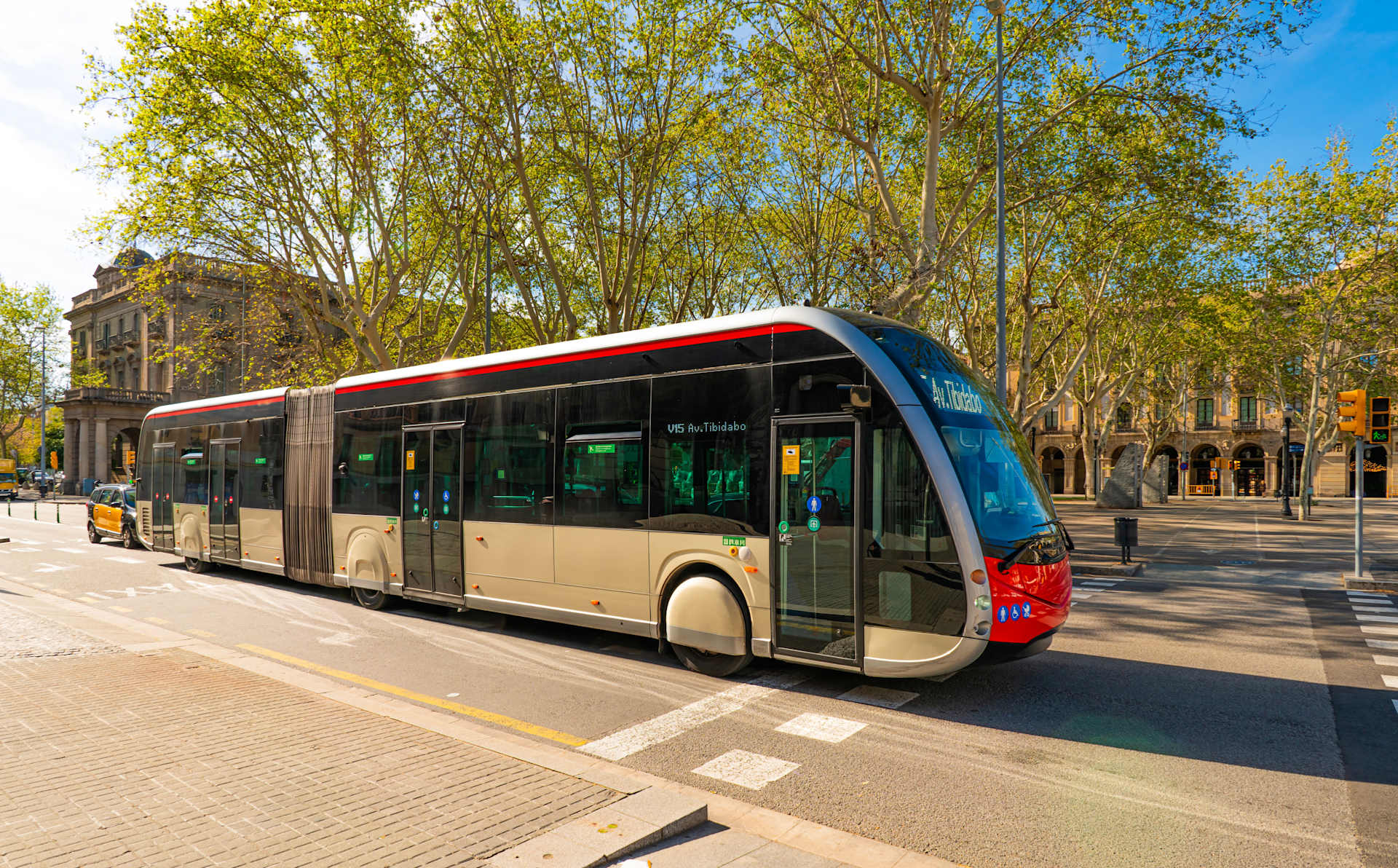 barcelona bus in the city