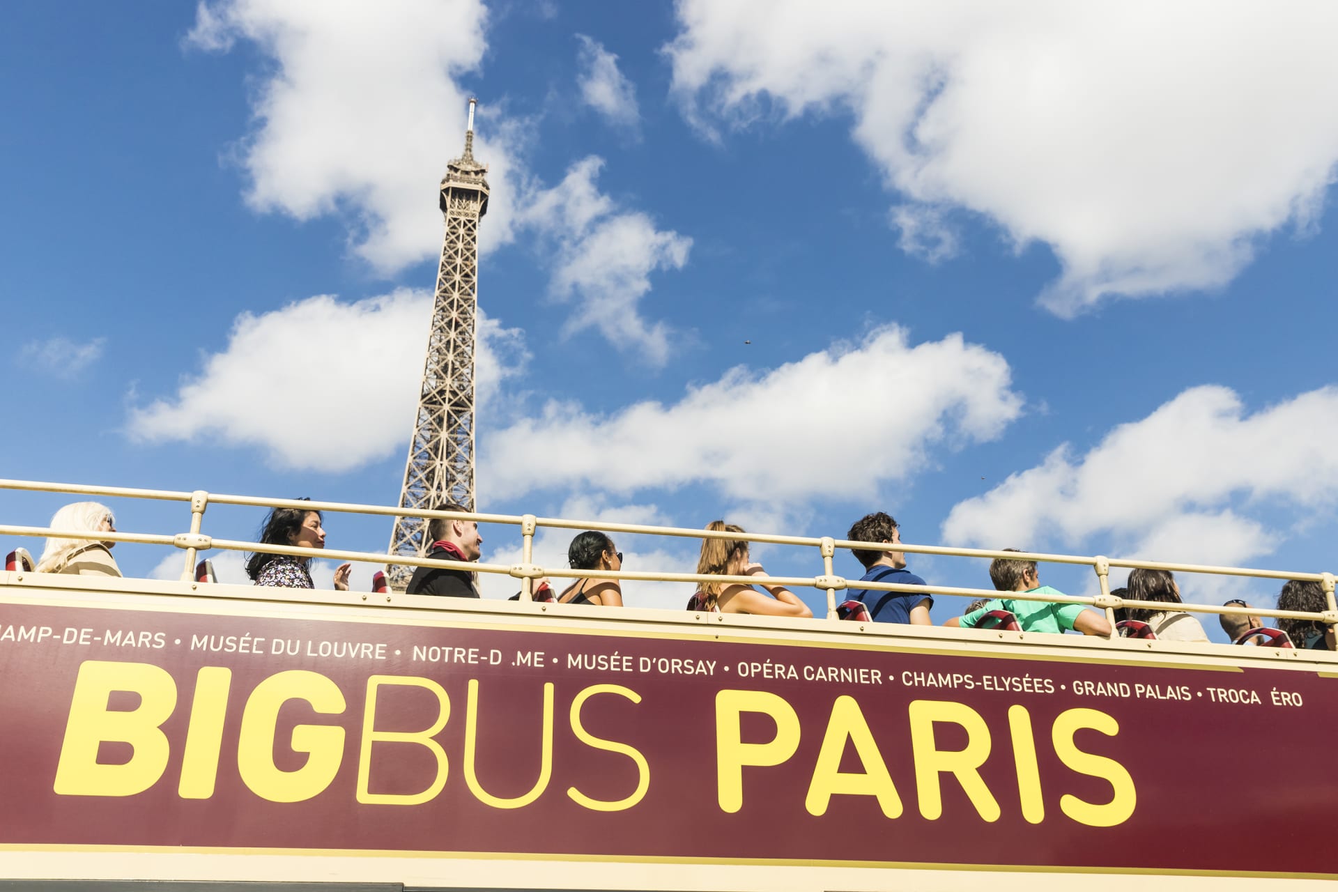 Big Bus Paris by Eiffel Tower