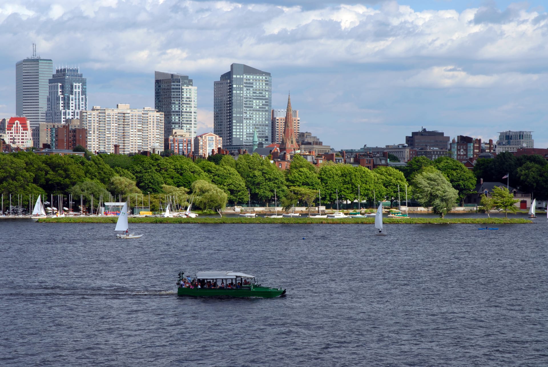 boston-duck-tour-sailboats