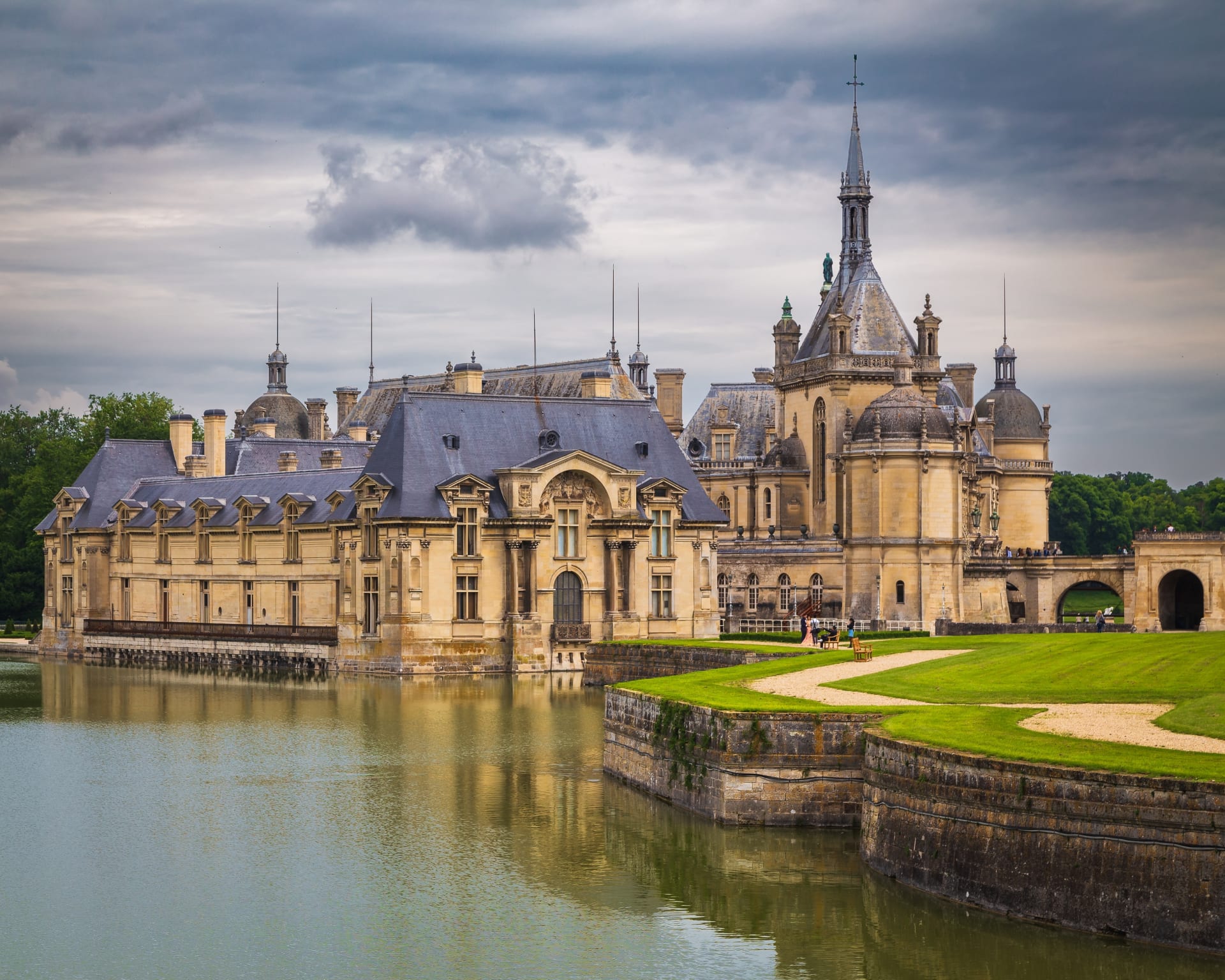 Relaxe nos jardins do Château de Chantilly