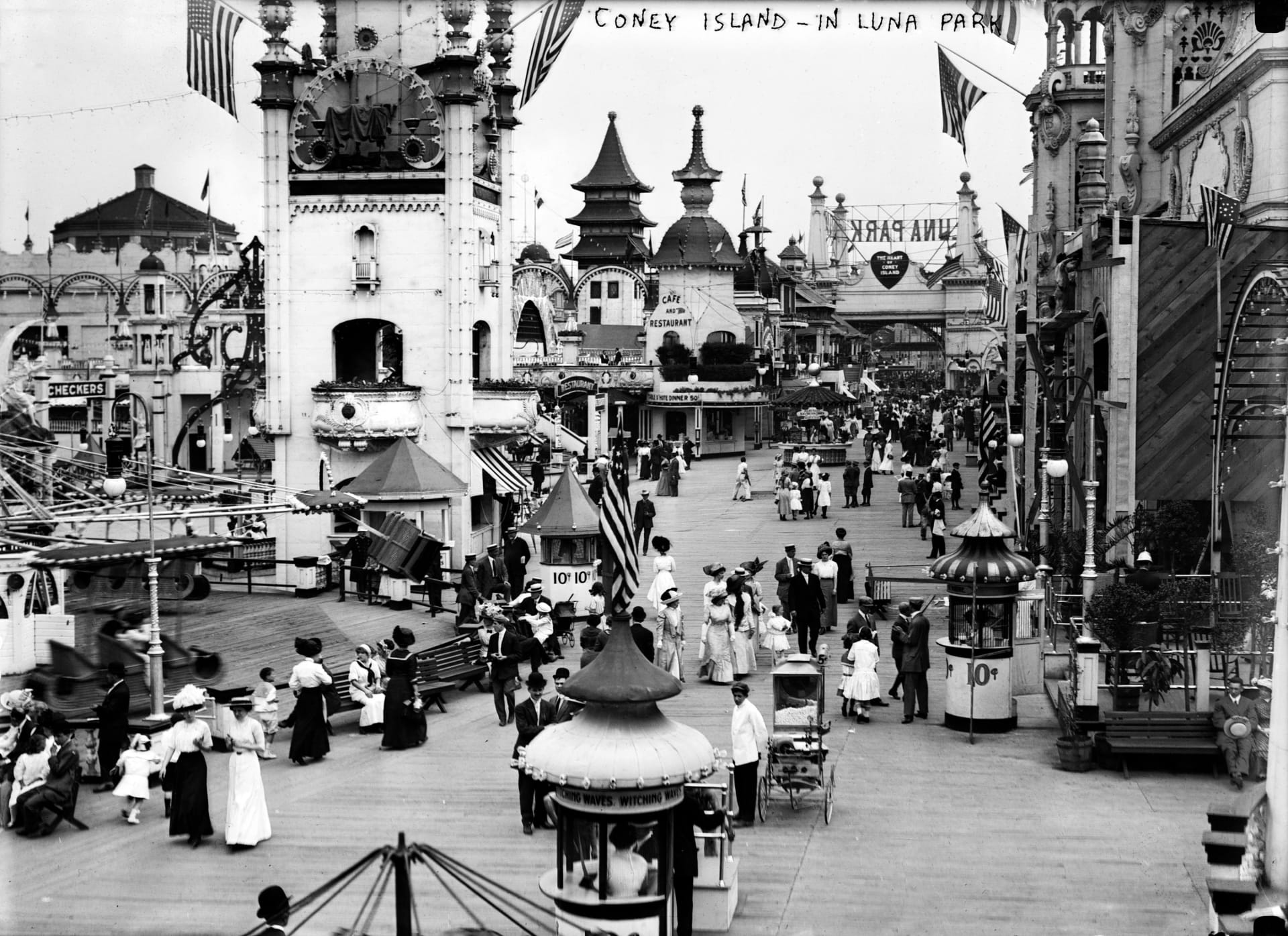 coney-island-luna-park-new-york