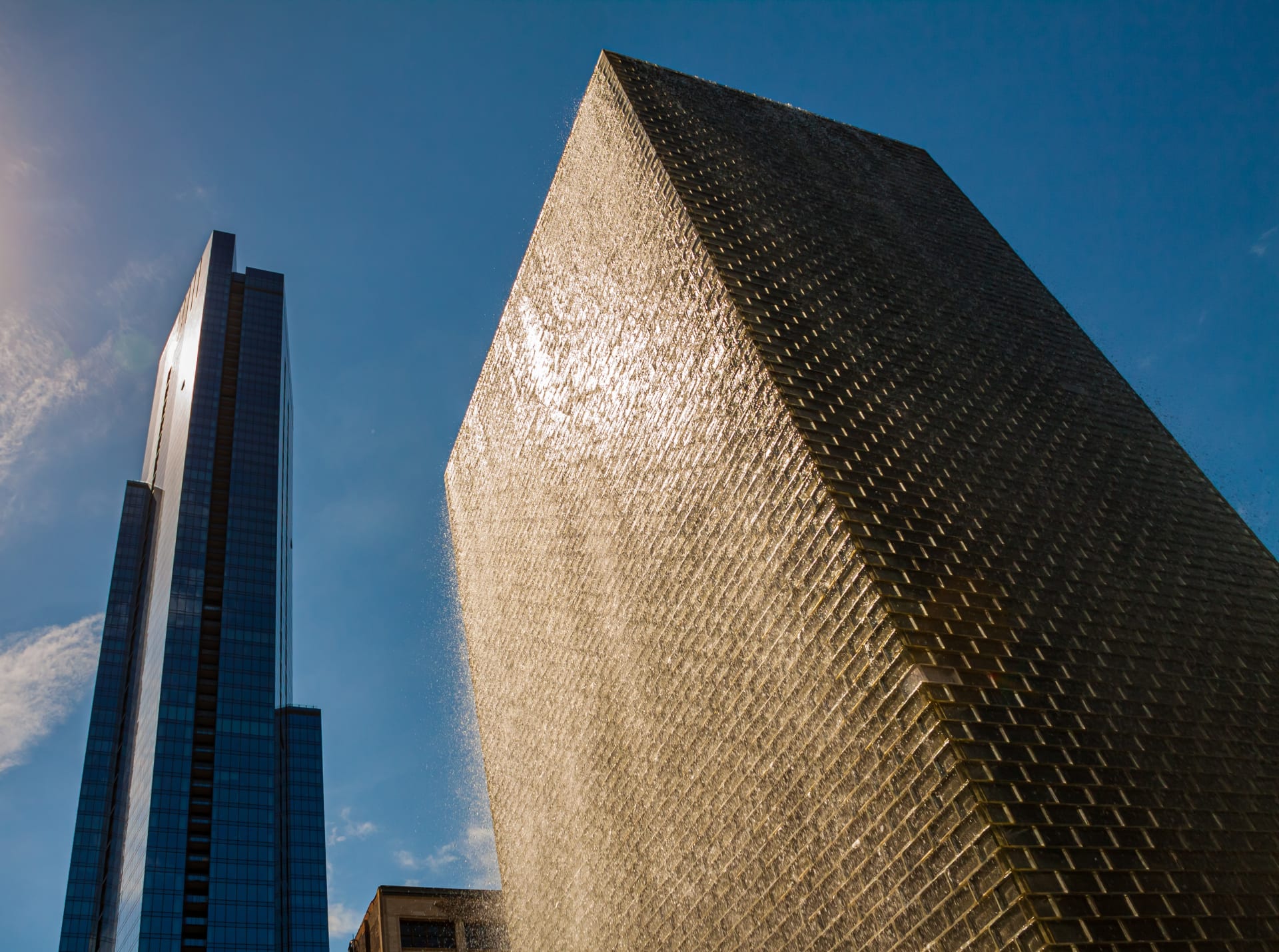crown-fountain-michigan-avenue-background-millennium