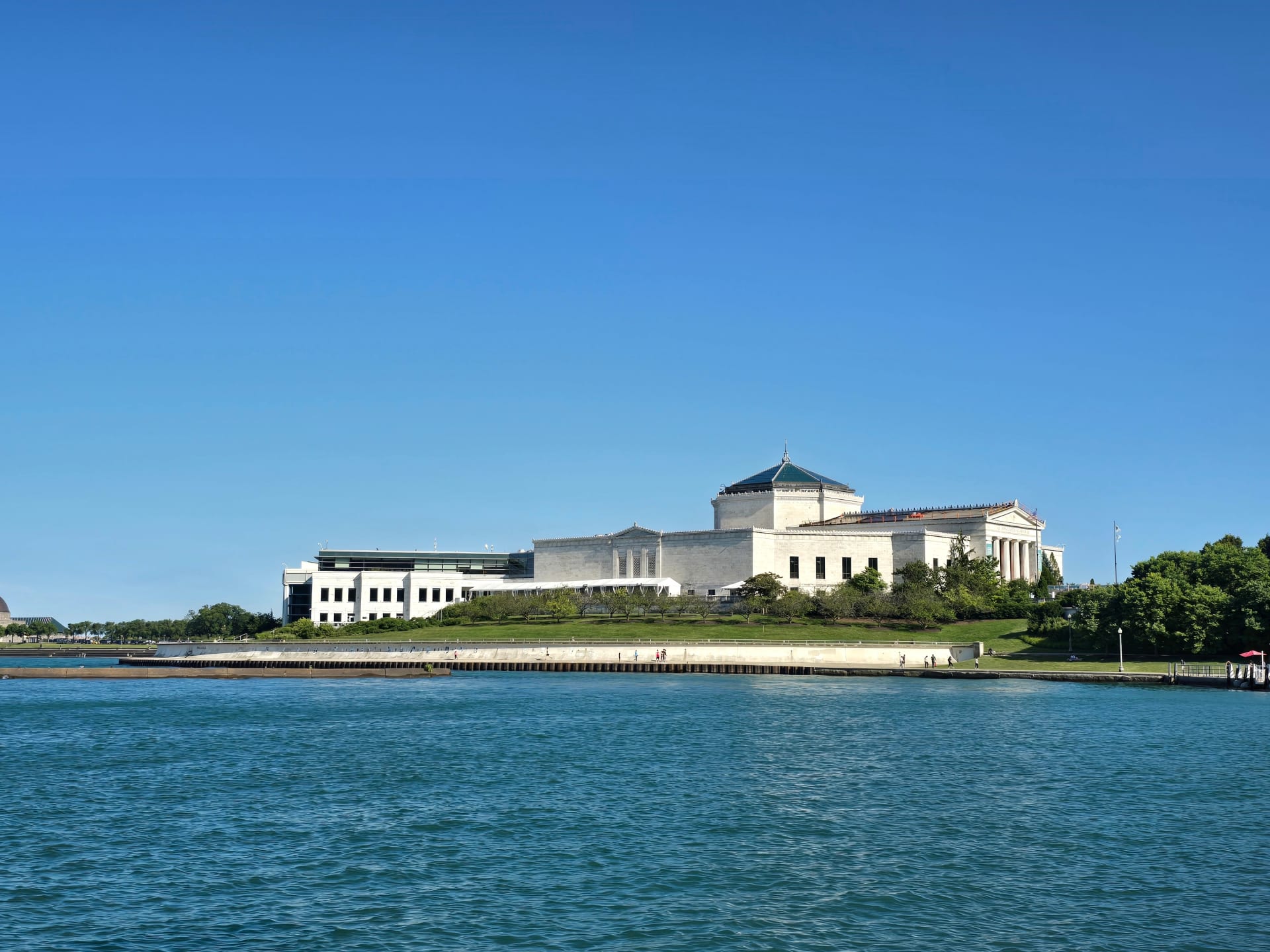 distant-view-field-museum-chicago