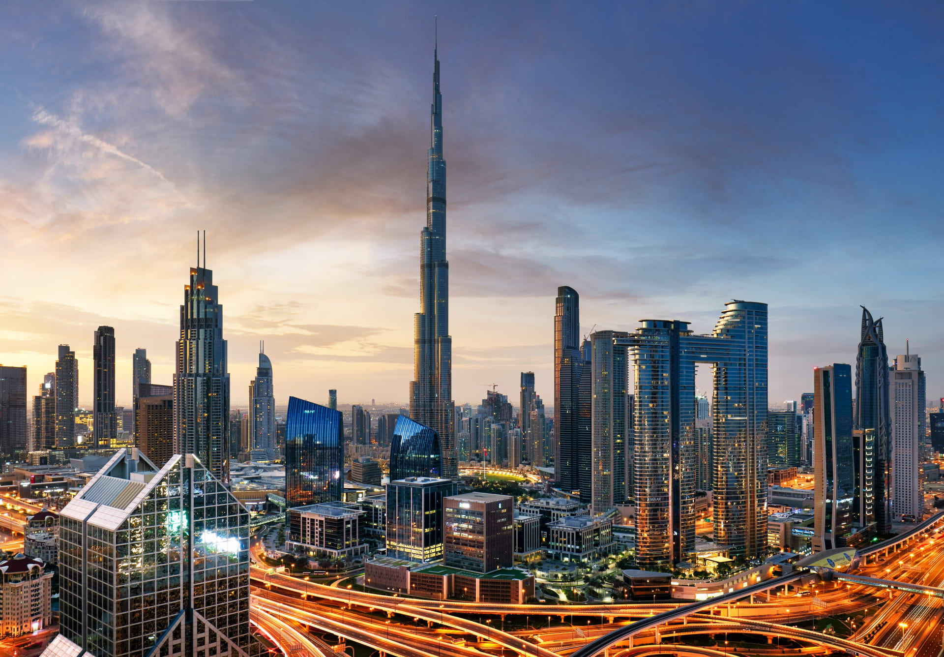 dubai-skyline-sunset-burj-khalifa-aerial