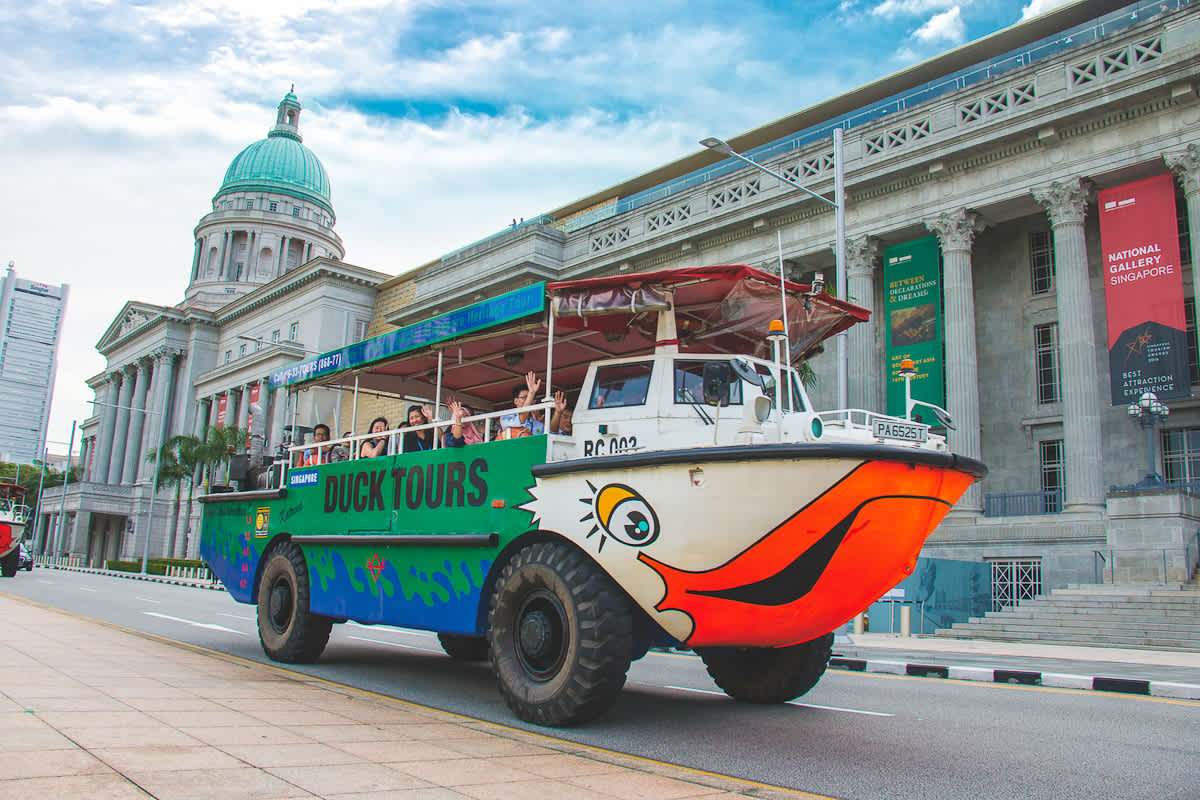 DUCKtours Vehicle