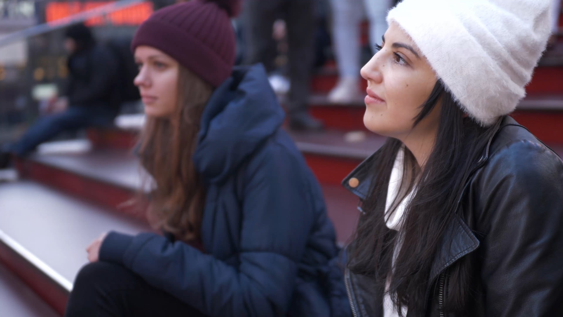 People-Watch in Duffy Square 