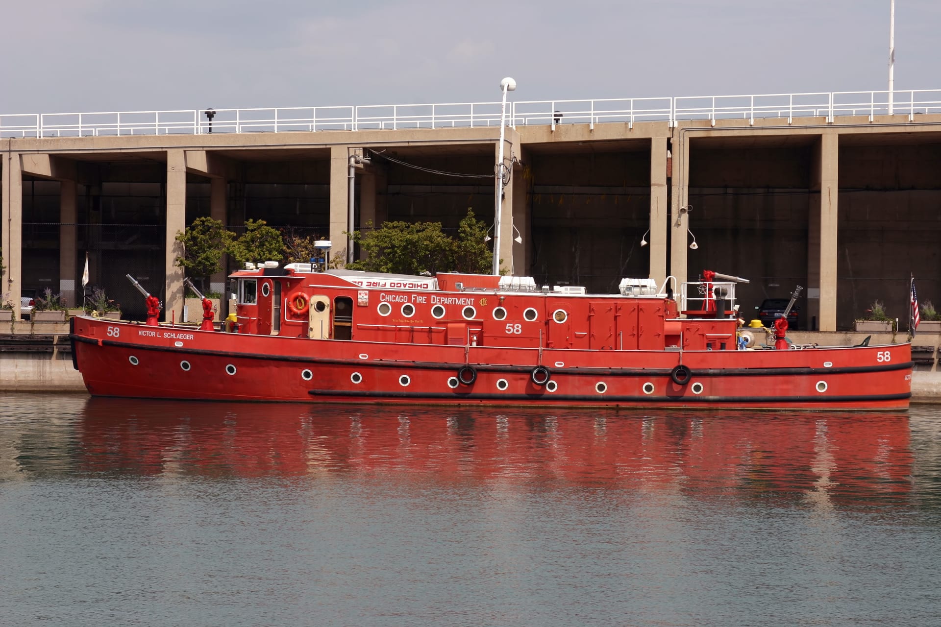 Barco Chicago Fire Boat. Planes cerca de Flyover Chicago. 