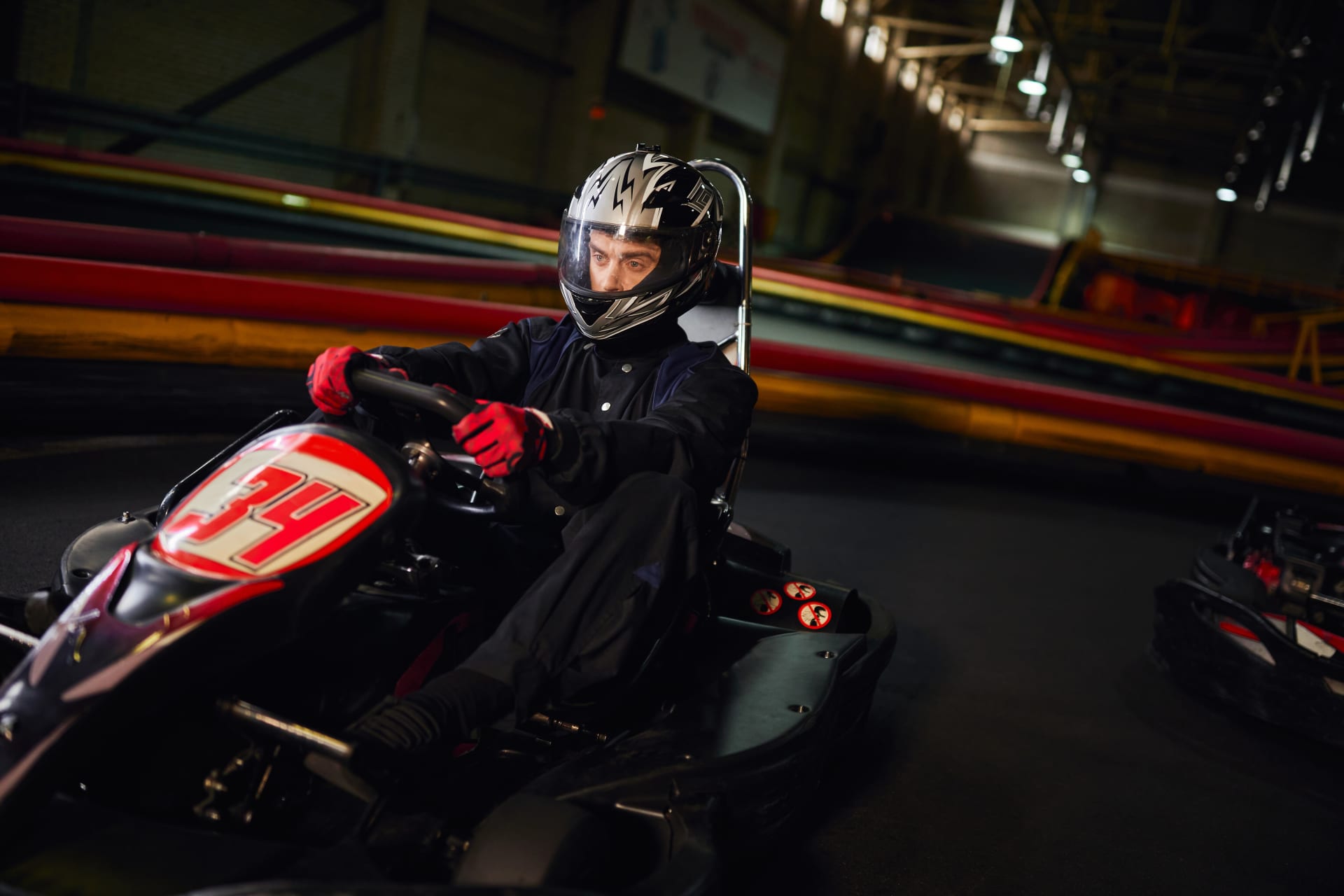 focused-speed-racer-helmet-driving-go-kart