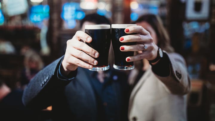 Goûter à la bière noire