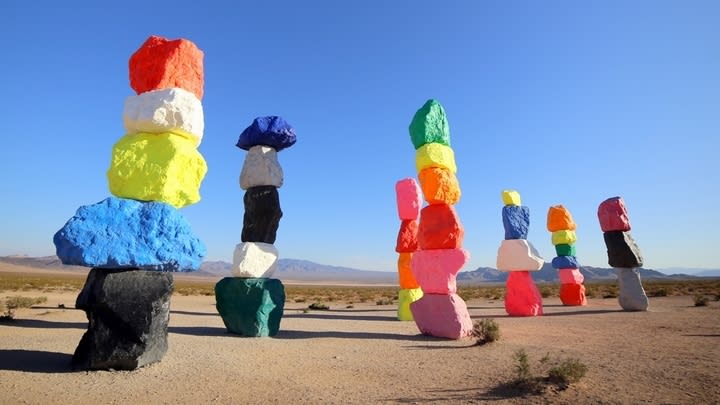 Seven Magic Mountains, desierto del Mojave. Cosas que hacer en Las Vegas en 4 días.