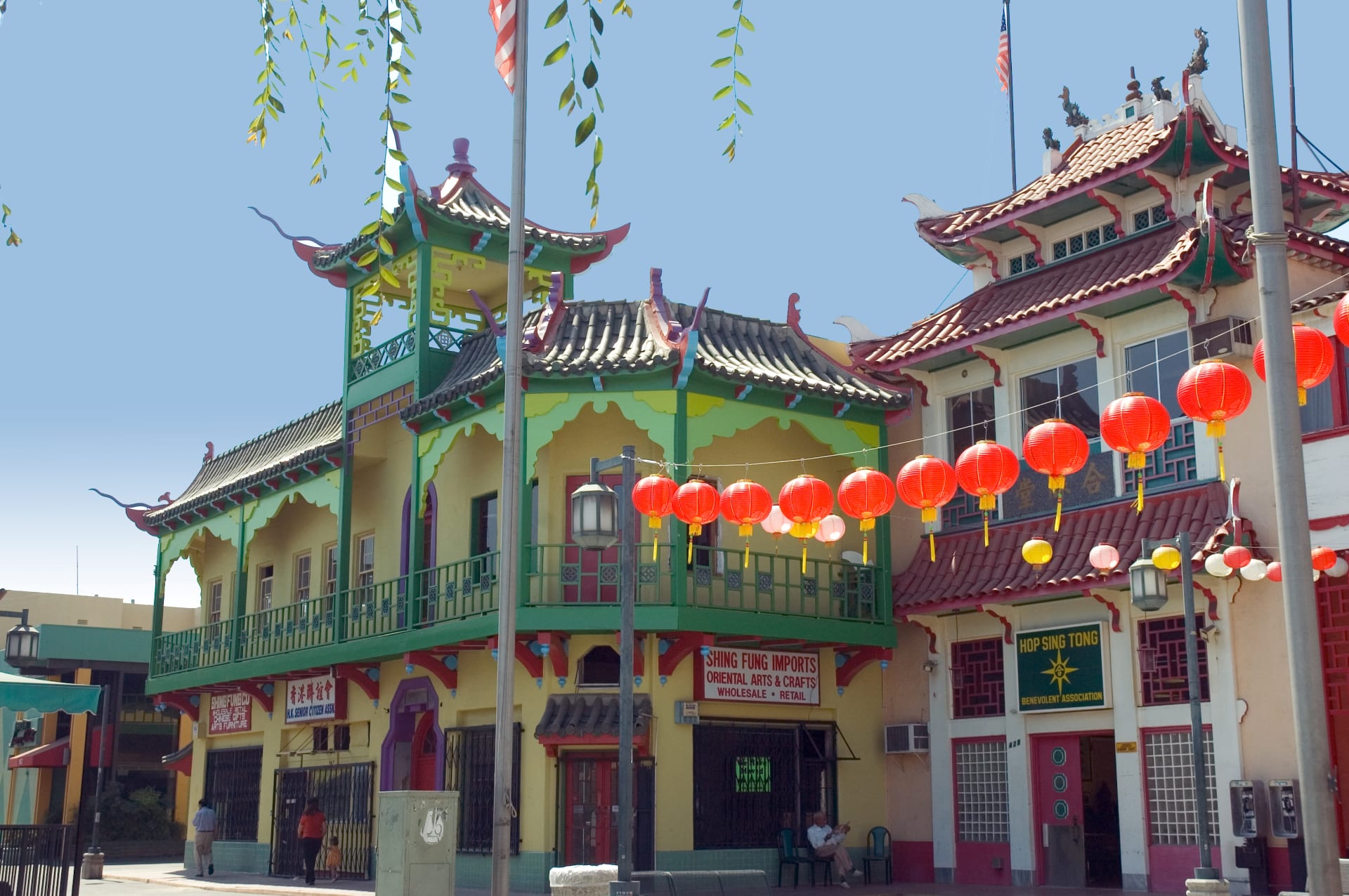 Edificios chinos y farolillos en Chinatown. Los Ángeles. Qué hacer en el barrio chino de Los Ángeles.