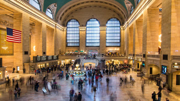 Grand Central Terminal, Nueva York. Conexiones entre Manhattan y los aeropuertos de Nueva York.